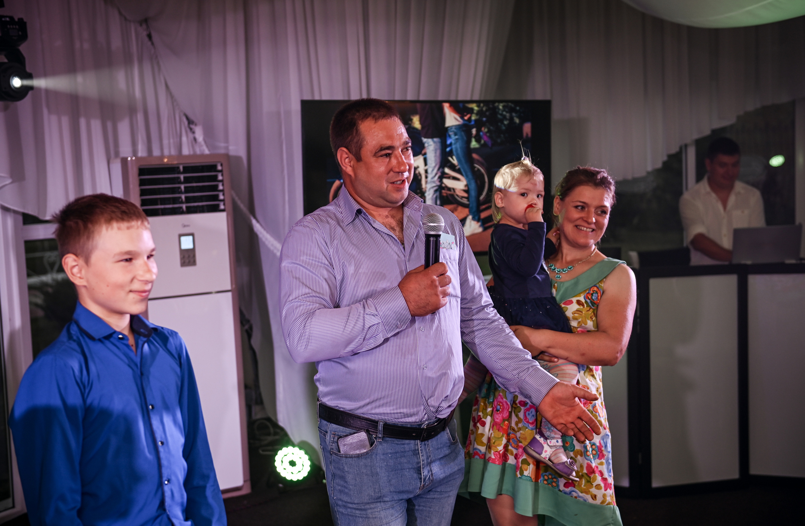 Евгений и Яна. Свадебный, семейный, детский, контент фотограф в Омске Максим Ильин