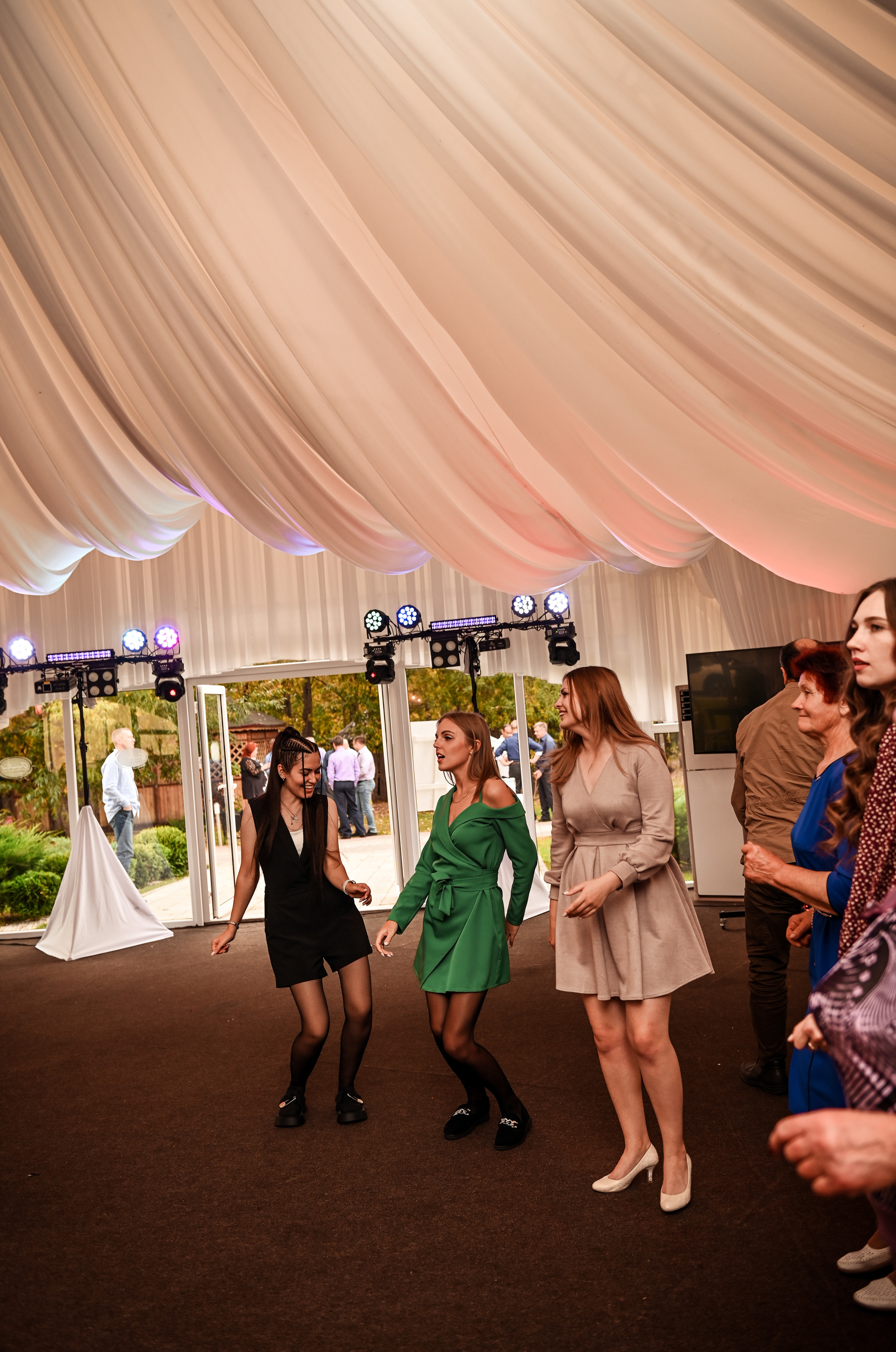 Евгений и Яна. Свадебный, семейный, детский, контент фотограф в Омске Максим Ильин