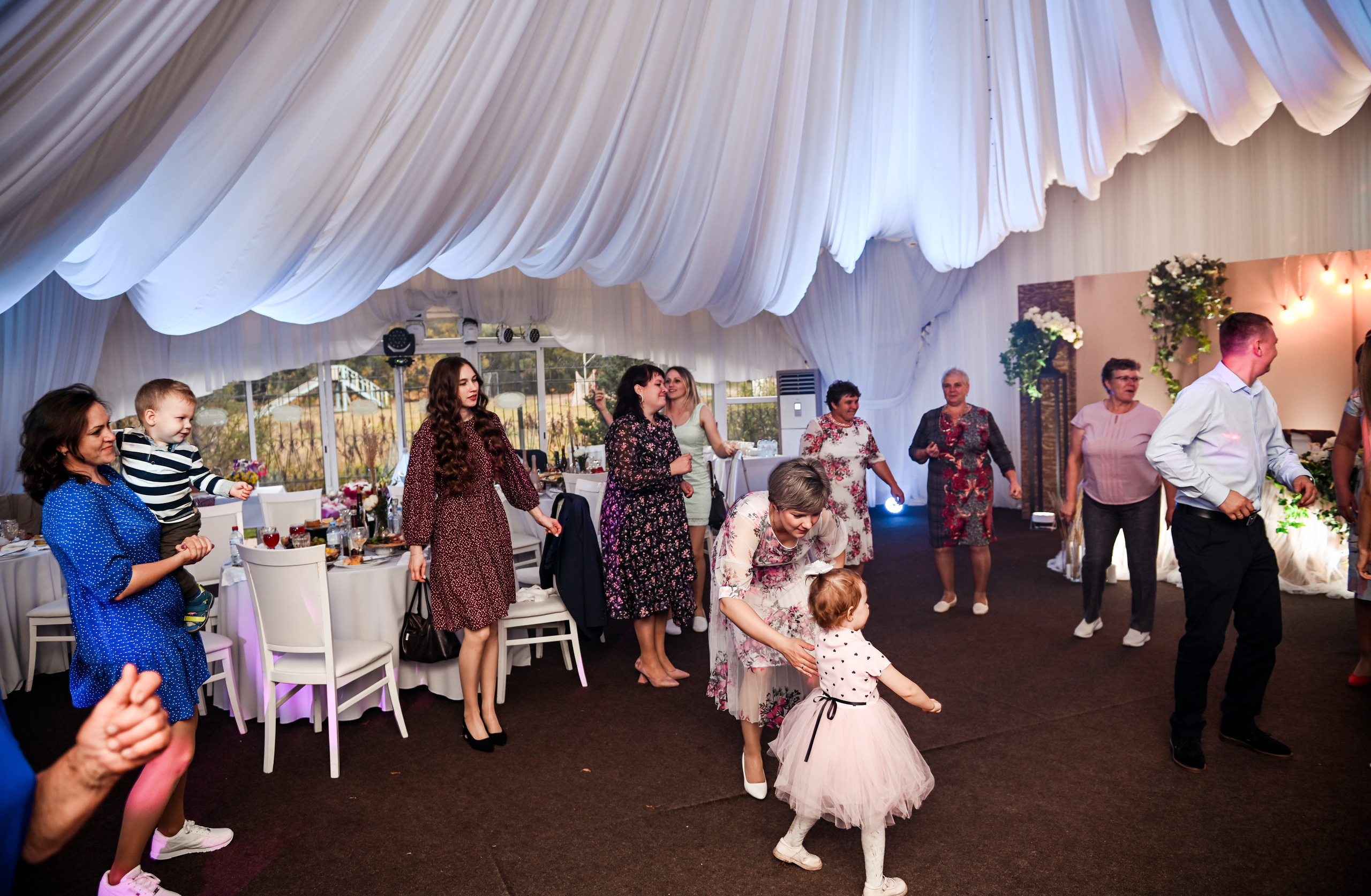 Евгений и Яна. Свадебный, семейный, детский, контент фотограф в Омске Максим Ильин