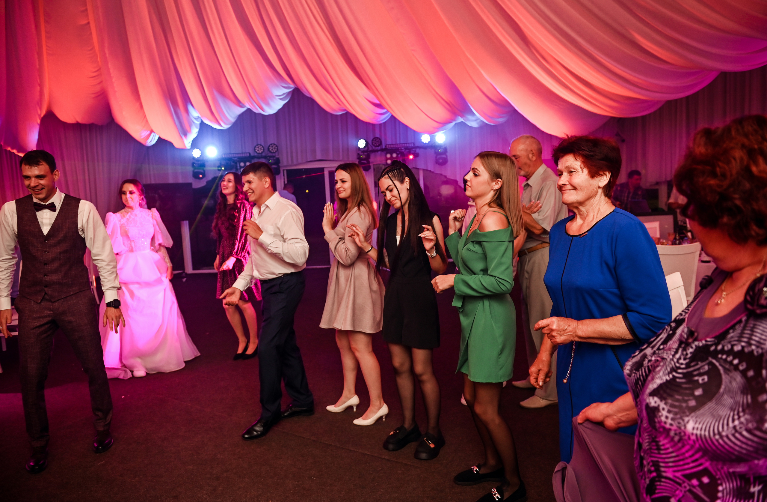 Евгений и Яна. Свадебный, семейный, детский, контент фотограф в Омске Максим Ильин