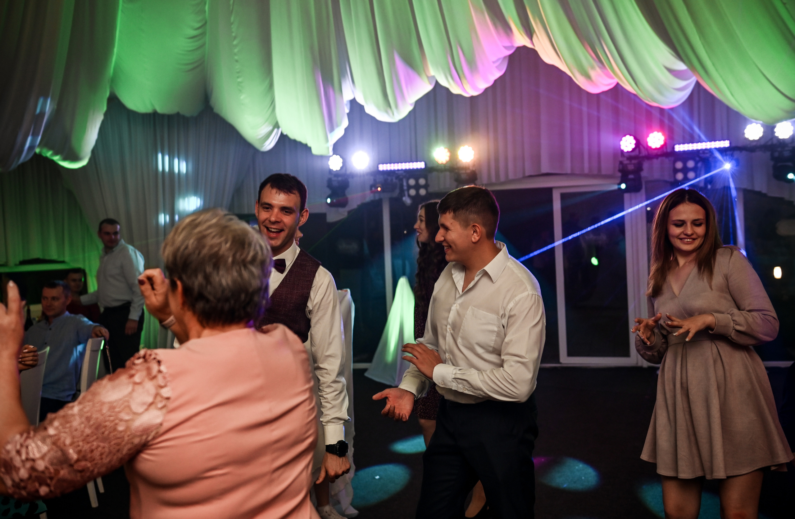 Евгений и Яна. Свадебный, семейный, детский, контент фотограф в Омске Максим Ильин