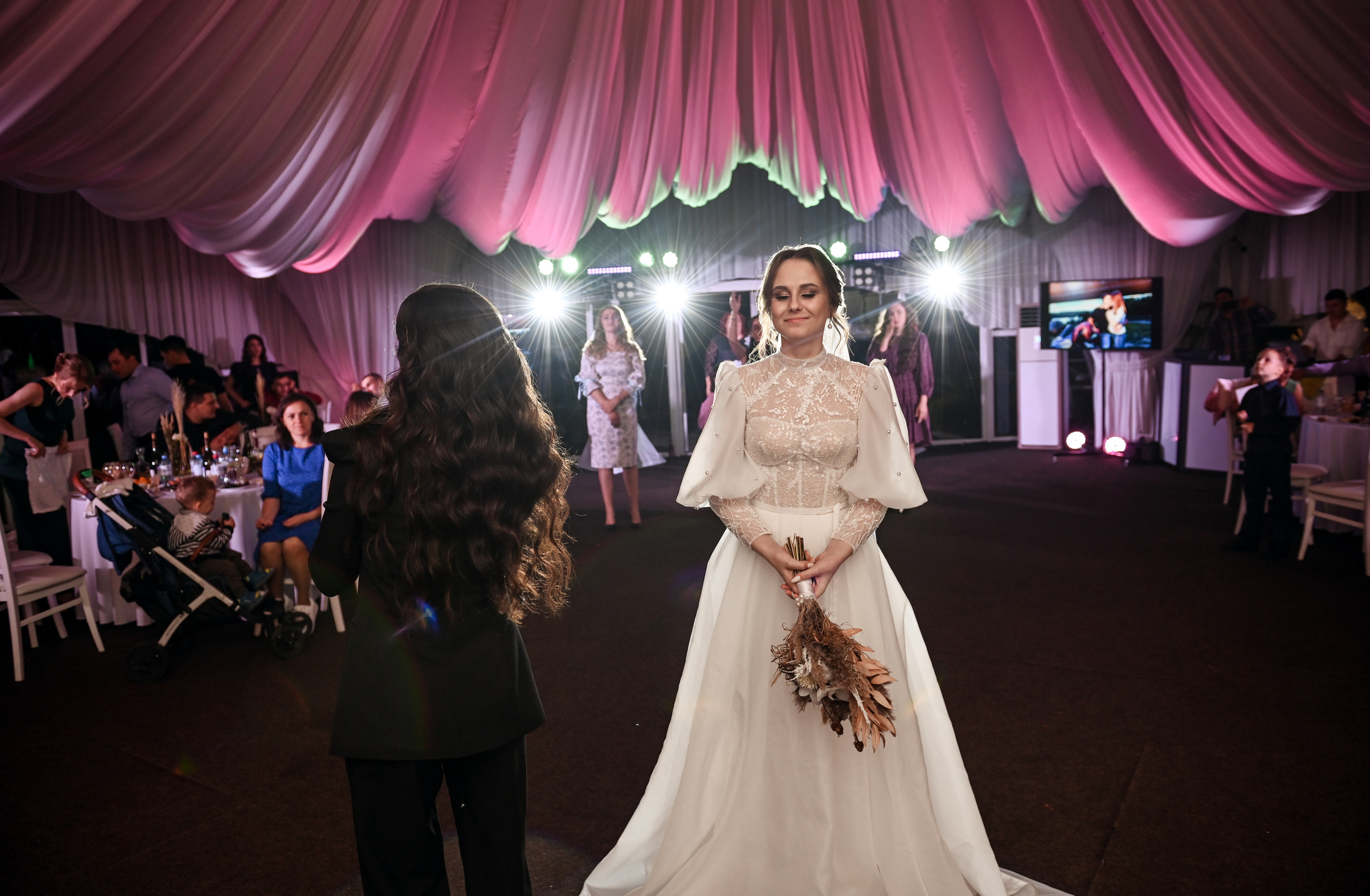 Евгений и Яна. Свадебный, семейный, детский, контент фотограф в Омске Максим Ильин