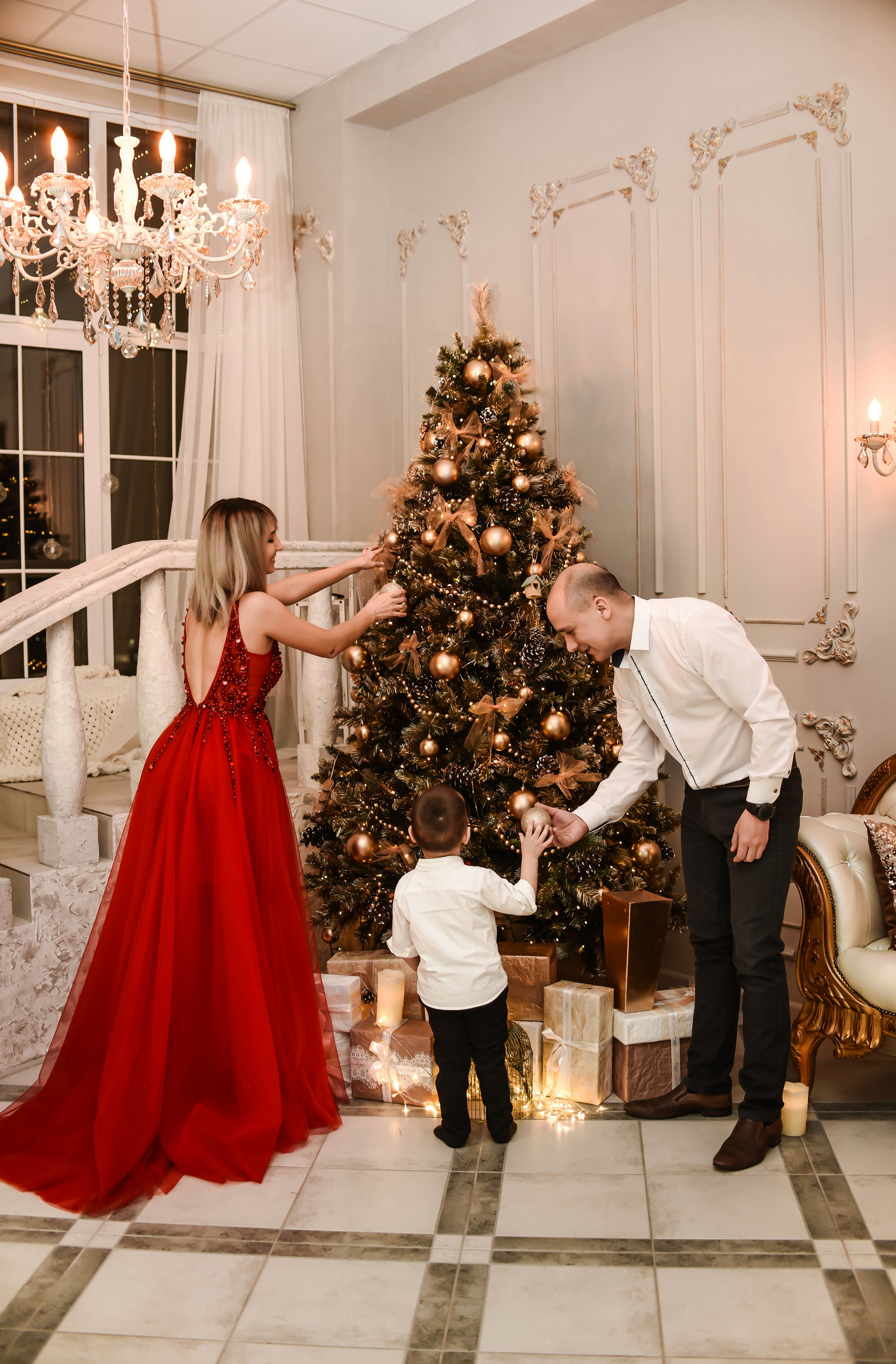 Студийные семейные, детские, индивидуальные фотосессии. Свадебный, семейный, детский, контент фотограф в Омске Максим Ильин