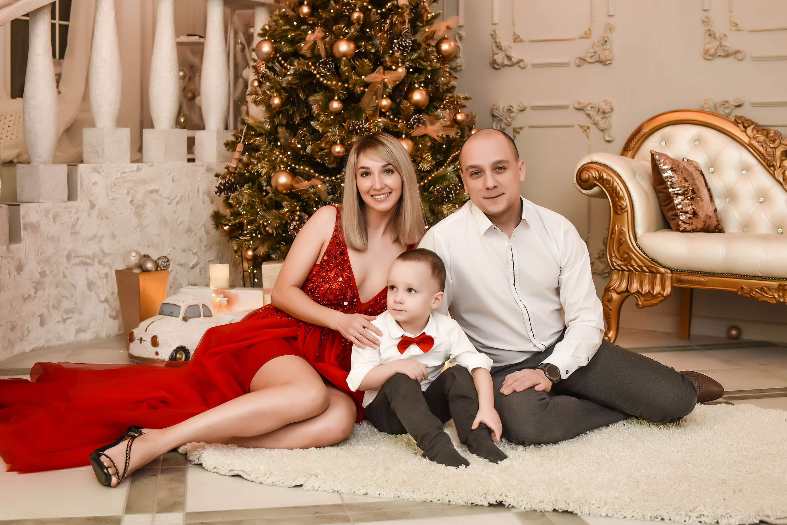 Студийные семейные, детские, индивидуальные фотосессии. Свадебный, семейный, детский, контент фотограф в Омске Максим Ильин
