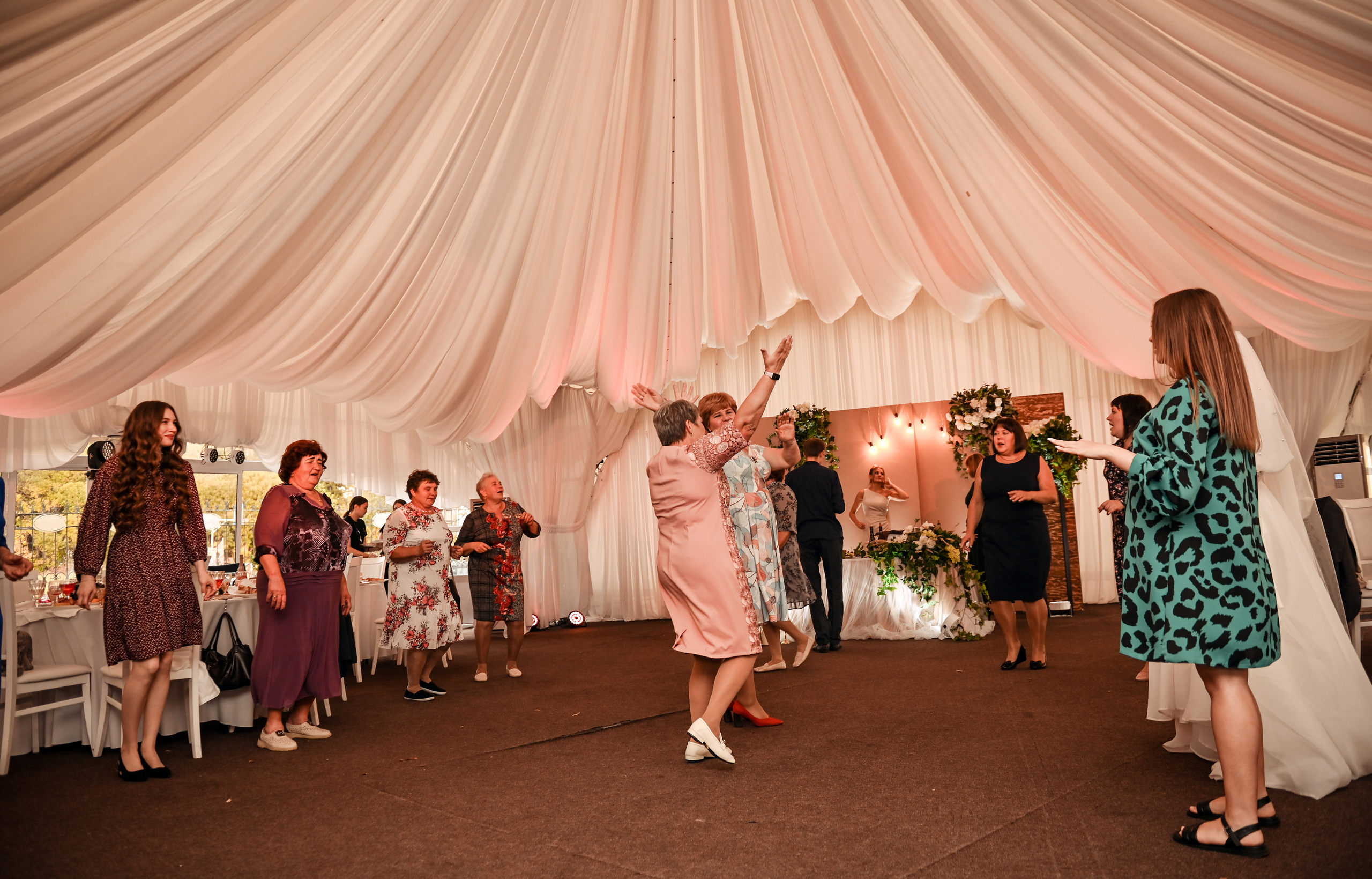 Евгений и Яна. Свадебный, семейный, детский, контент фотограф в Омске Максим Ильин