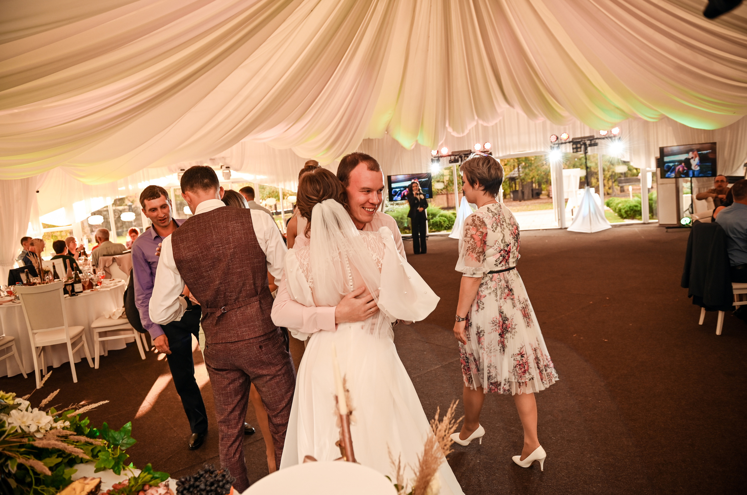 Евгений и Яна. Свадебный, семейный, детский, контент фотограф в Омске Максим Ильин