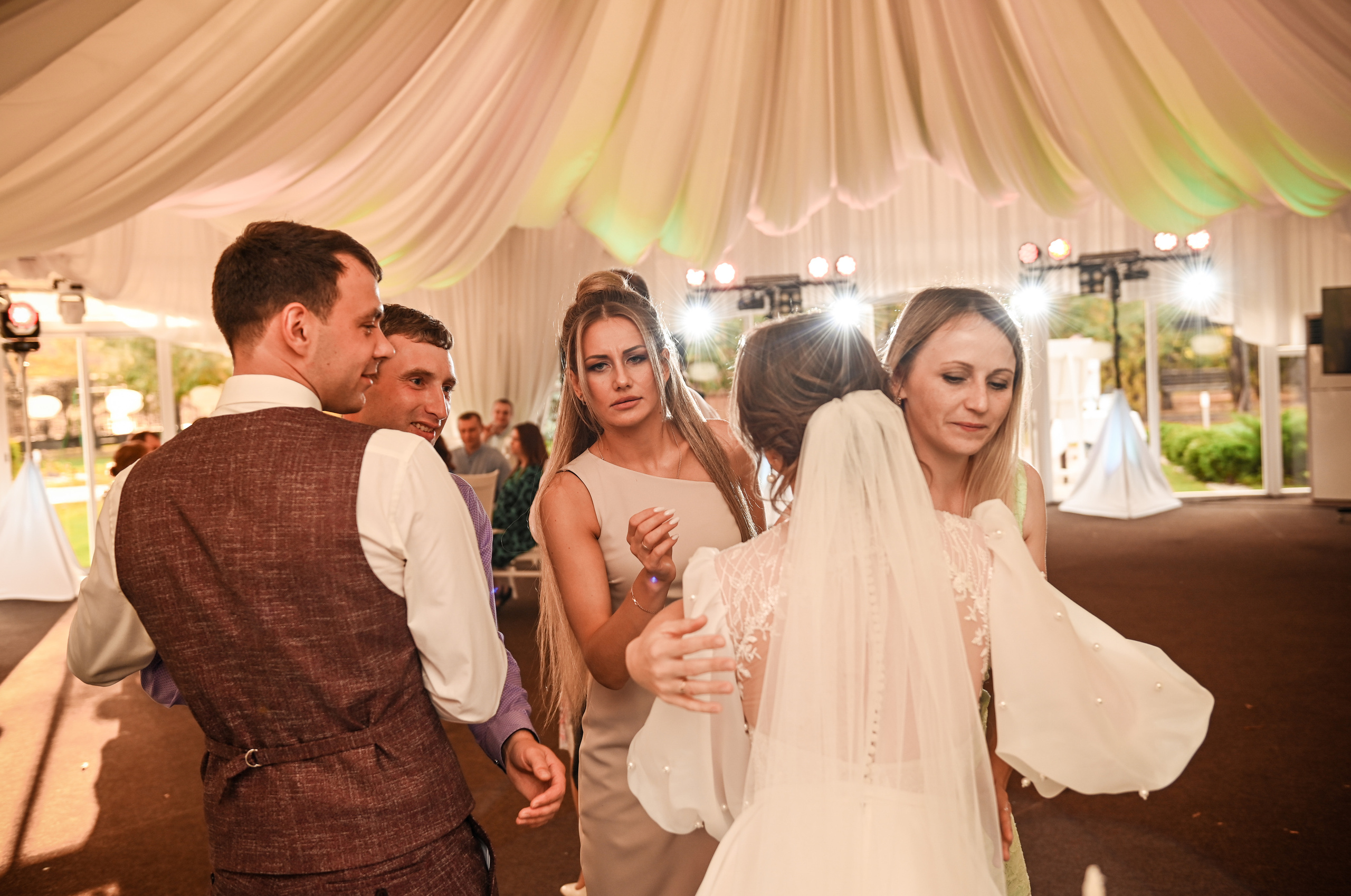 Евгений и Яна. Свадебный, семейный, детский, контент фотограф в Омске Максим Ильин