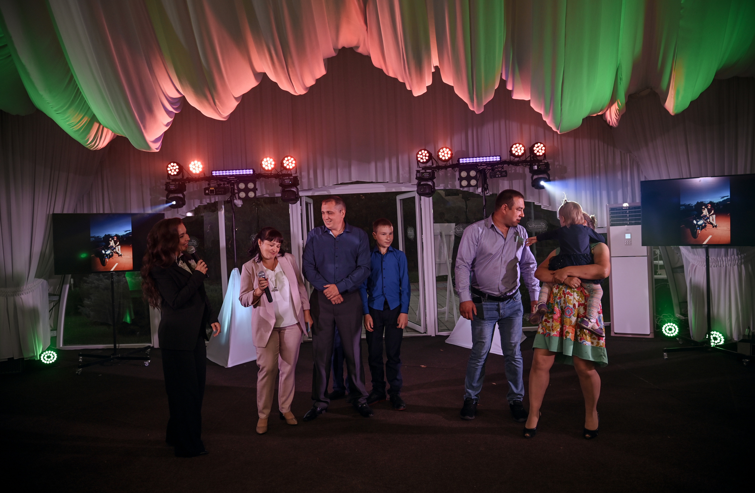 Евгений и Яна. Свадебный, семейный, детский, контент фотограф в Омске Максим Ильин