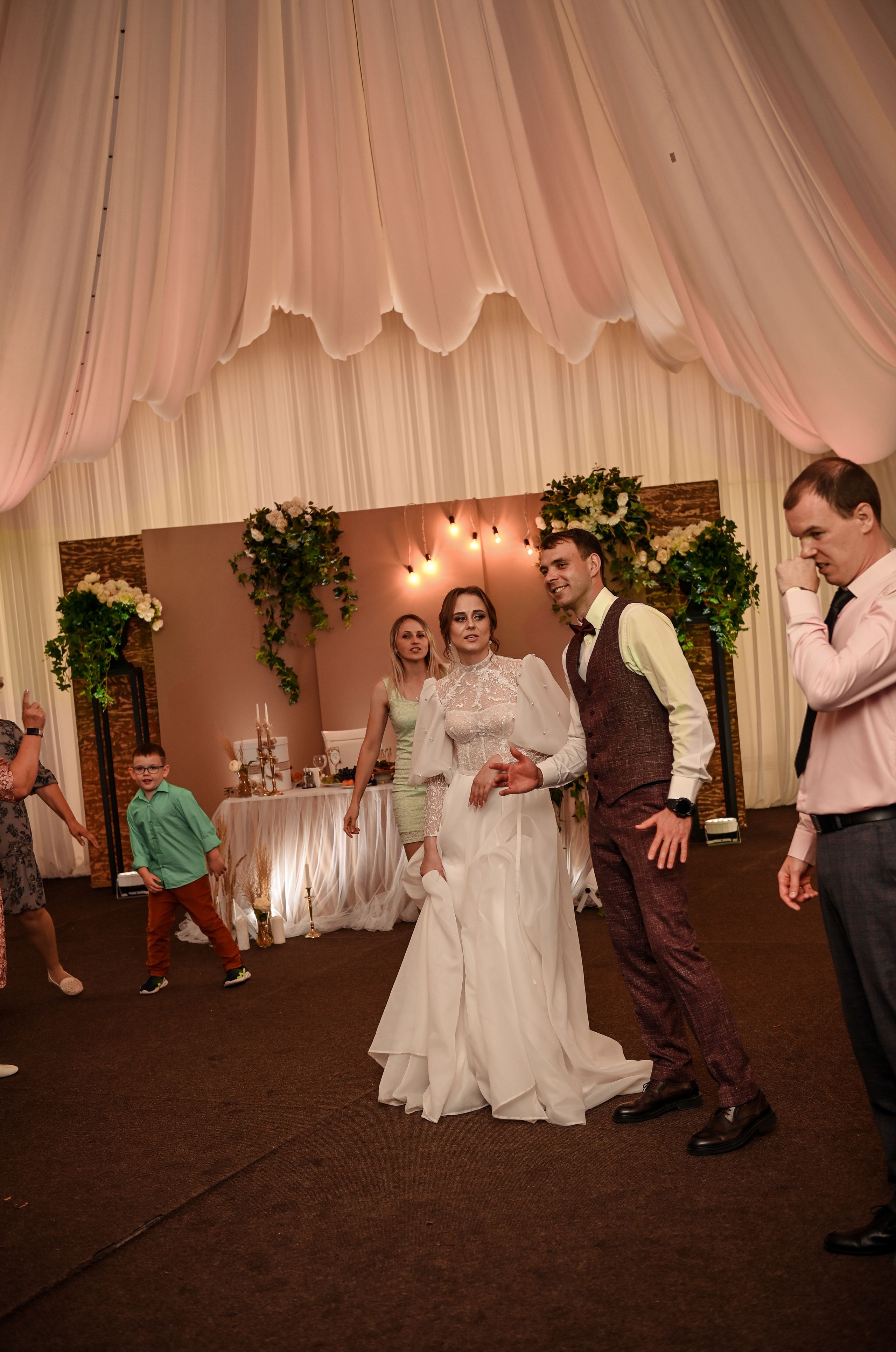 Евгений и Яна. Свадебный, семейный, детский, контент фотограф в Омске Максим Ильин