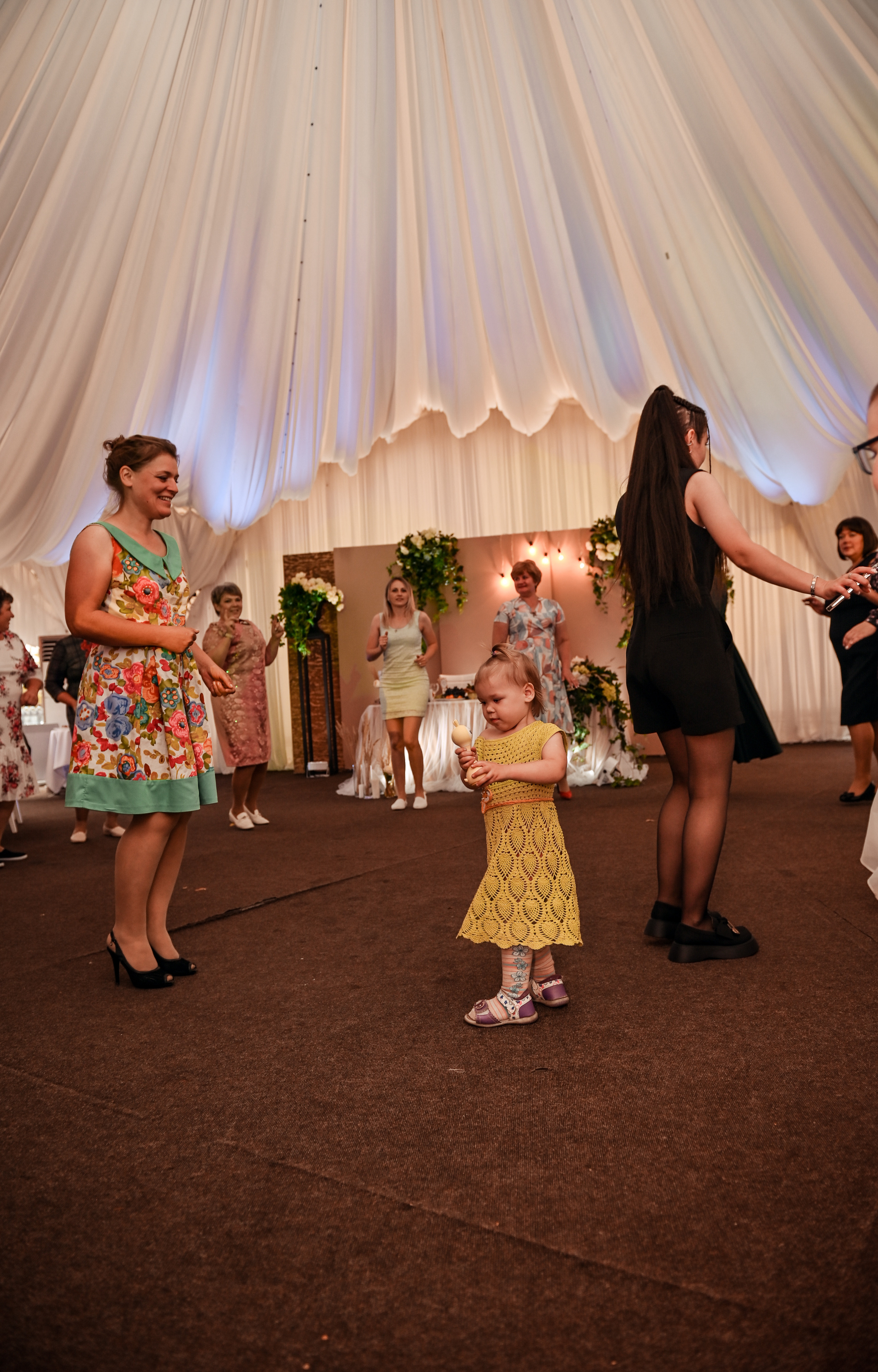 Евгений и Яна. Свадебный, семейный, детский, контент фотограф в Омске Максим Ильин