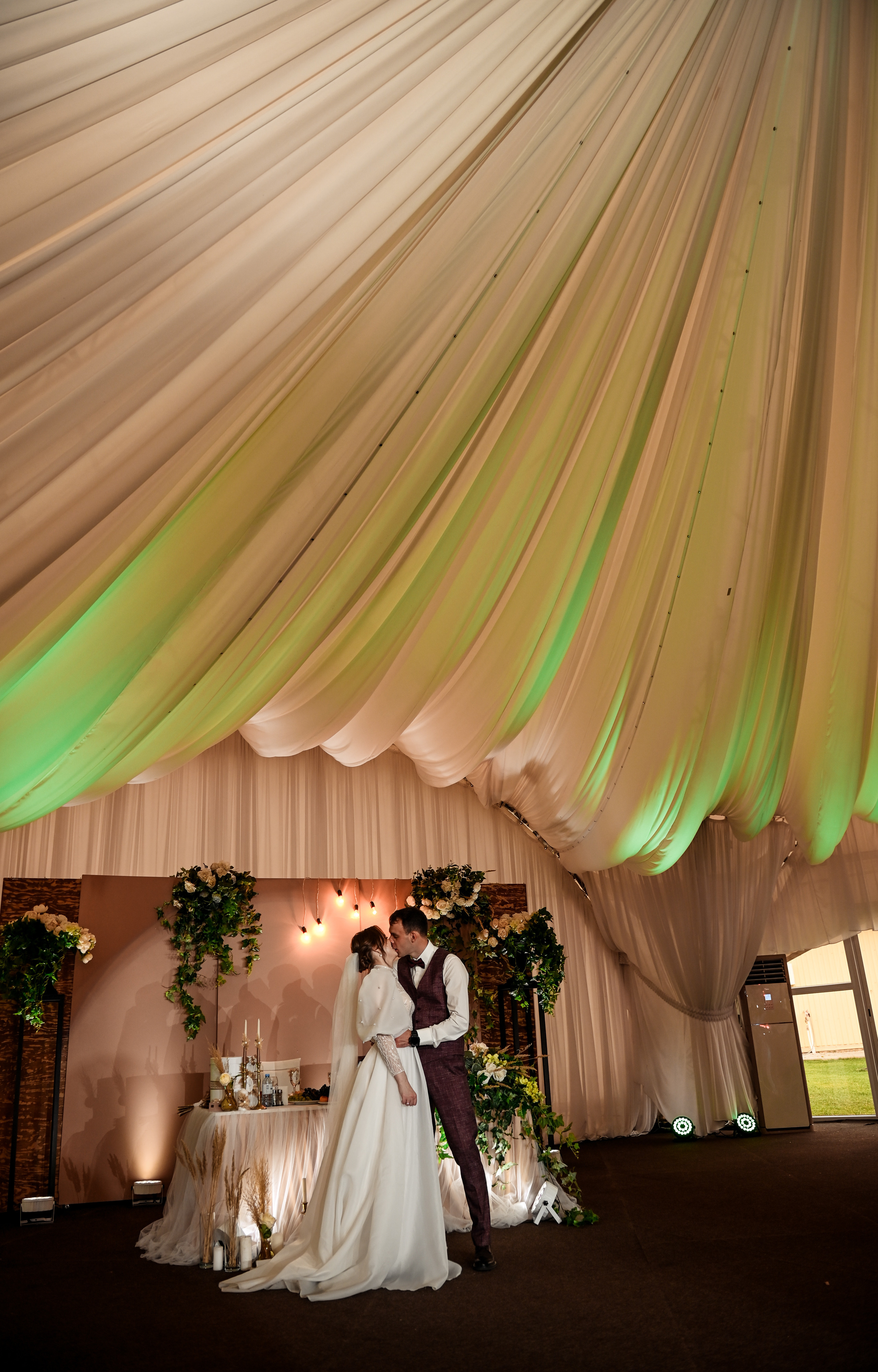 Евгений и Яна. Свадебный, семейный, детский, контент фотограф в Омске Максим Ильин