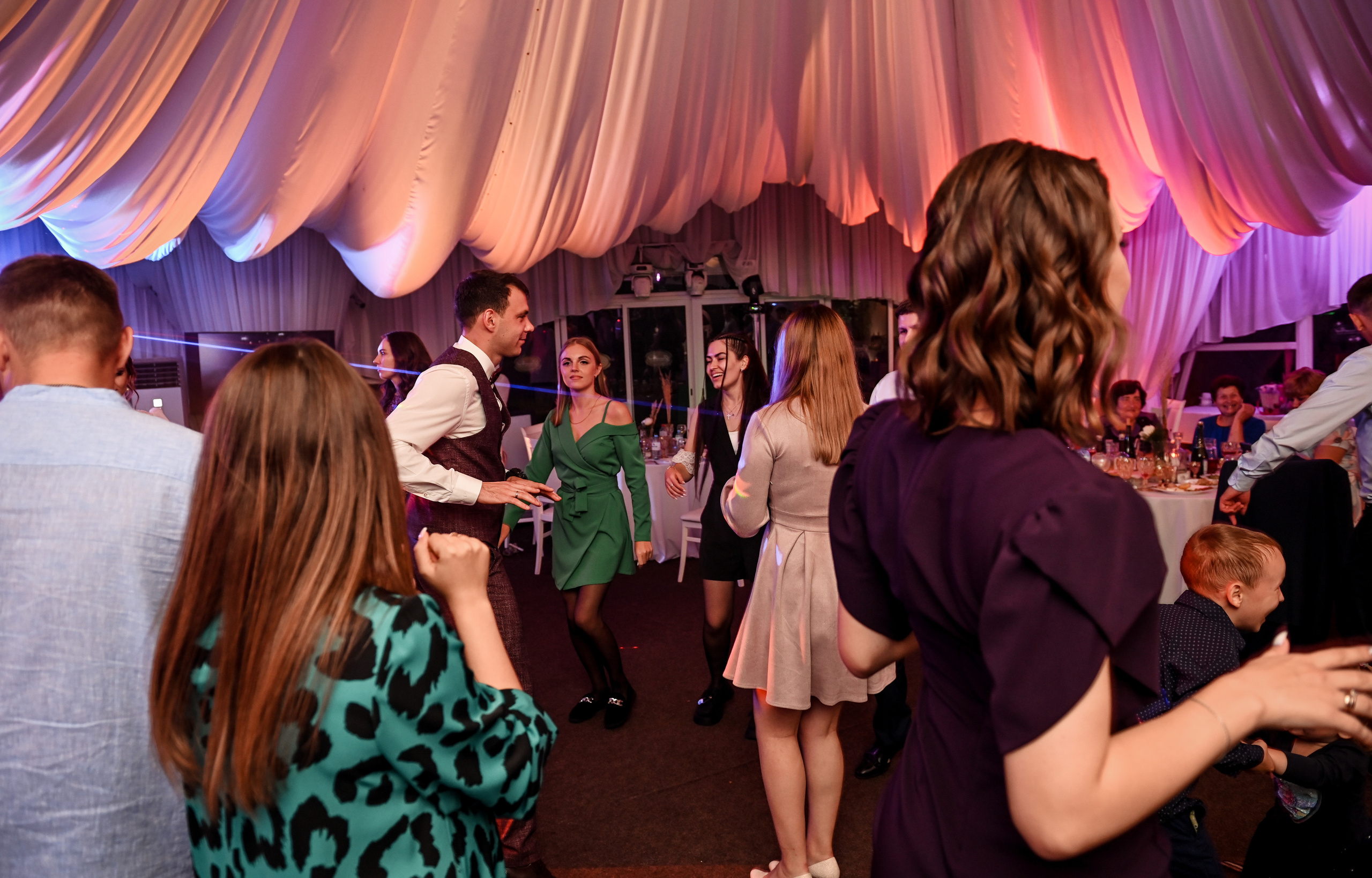 Евгений и Яна. Свадебный, семейный, детский, контент фотограф в Омске Максим Ильин