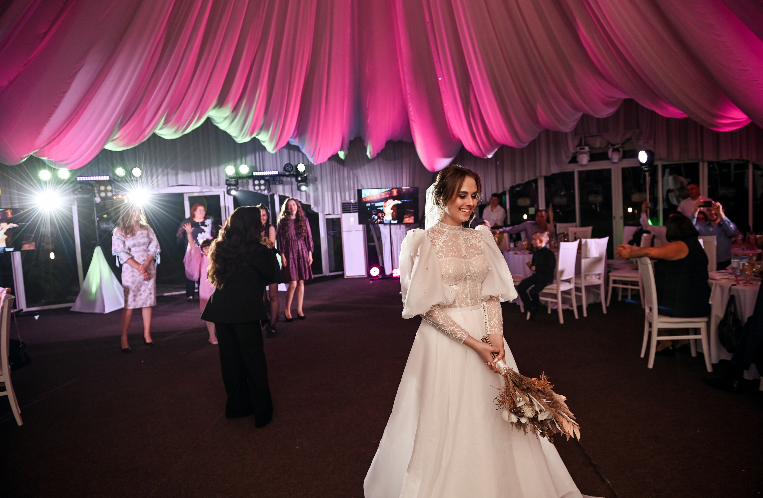 Евгений и Яна. Свадебный, семейный, детский, контент фотограф в Омске Максим Ильин