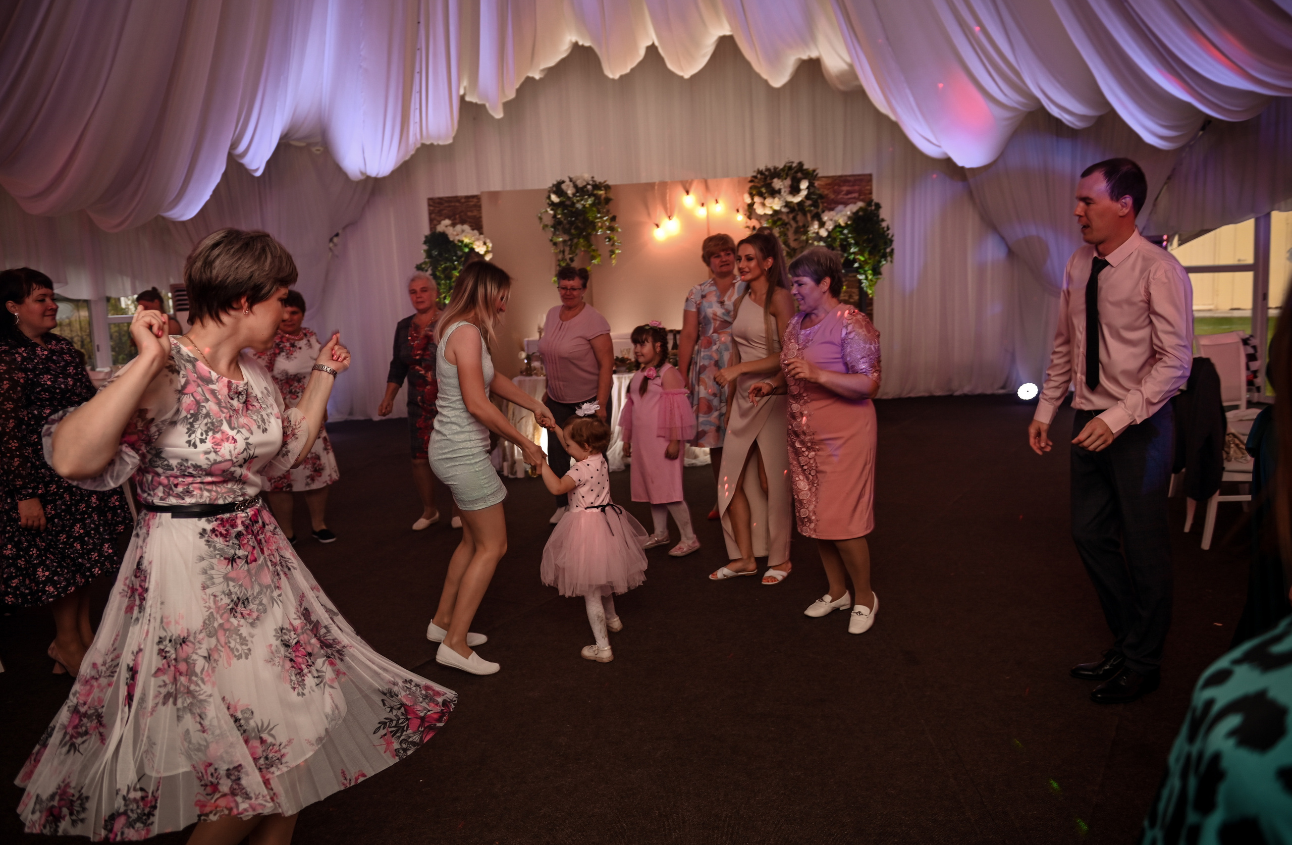 Евгений и Яна. Свадебный, семейный, детский, контент фотограф в Омске Максим Ильин