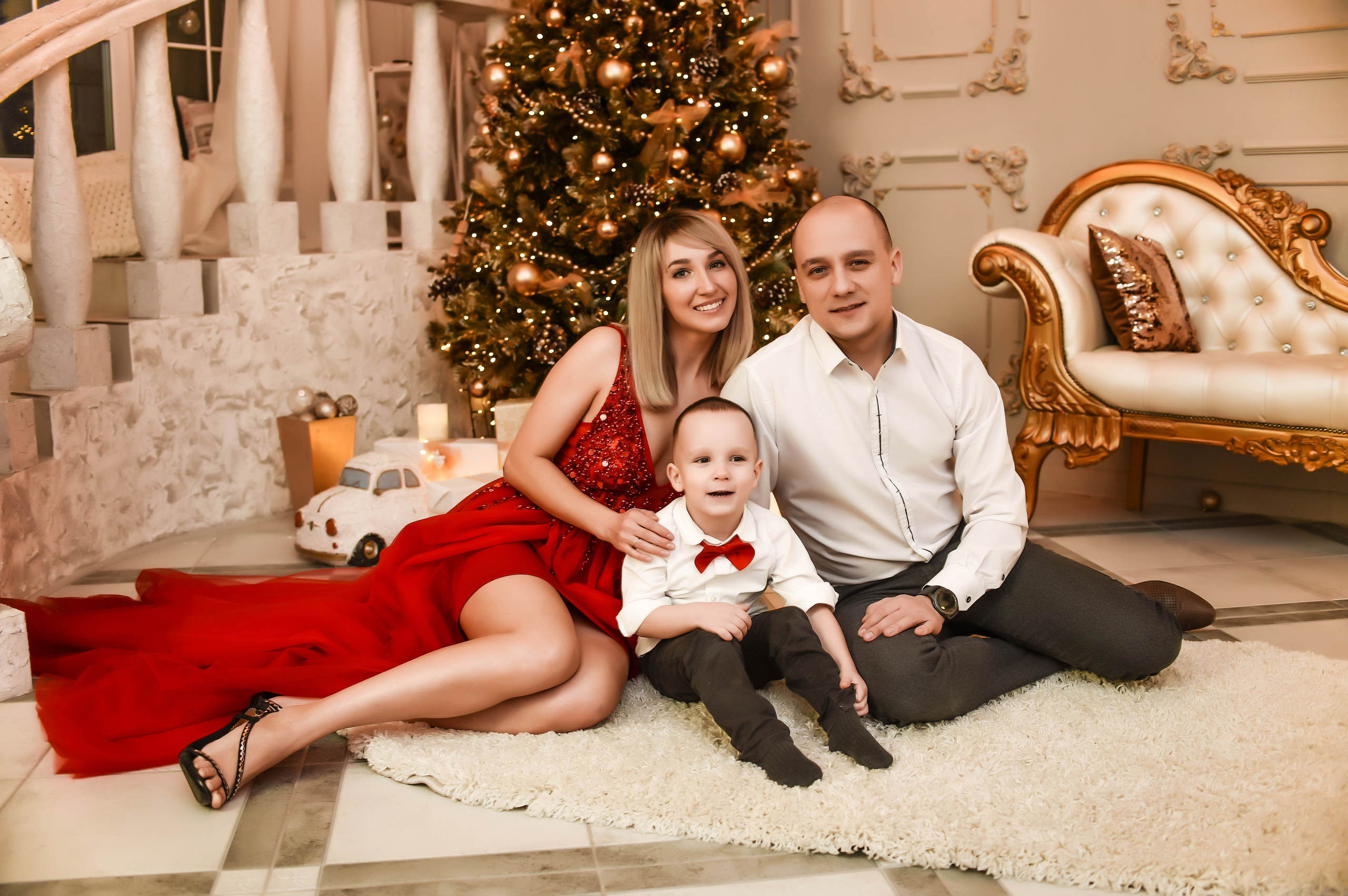 Студийные семейные, детские, индивидуальные фотосессии. Свадебный, семейный, детский, контент фотограф в Омске Максим Ильин