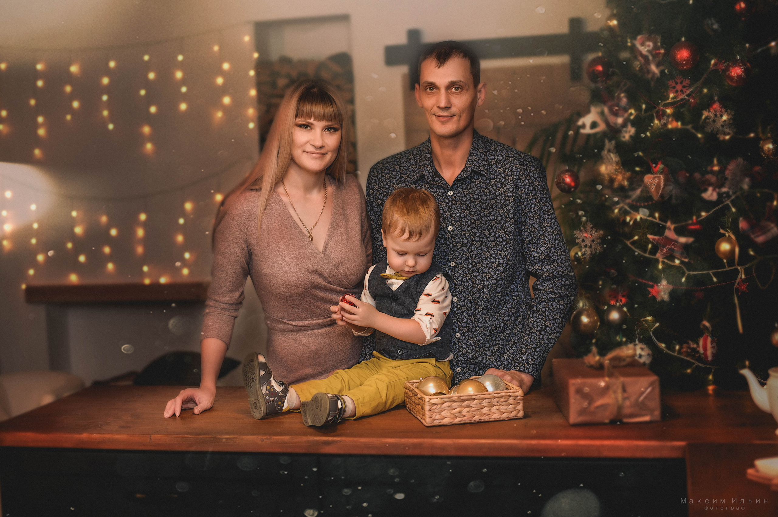 Студийные семейные, детские, индивидуальные фотосессии. Свадебный, семейный, детский, контент фотограф в Омске Максим Ильин