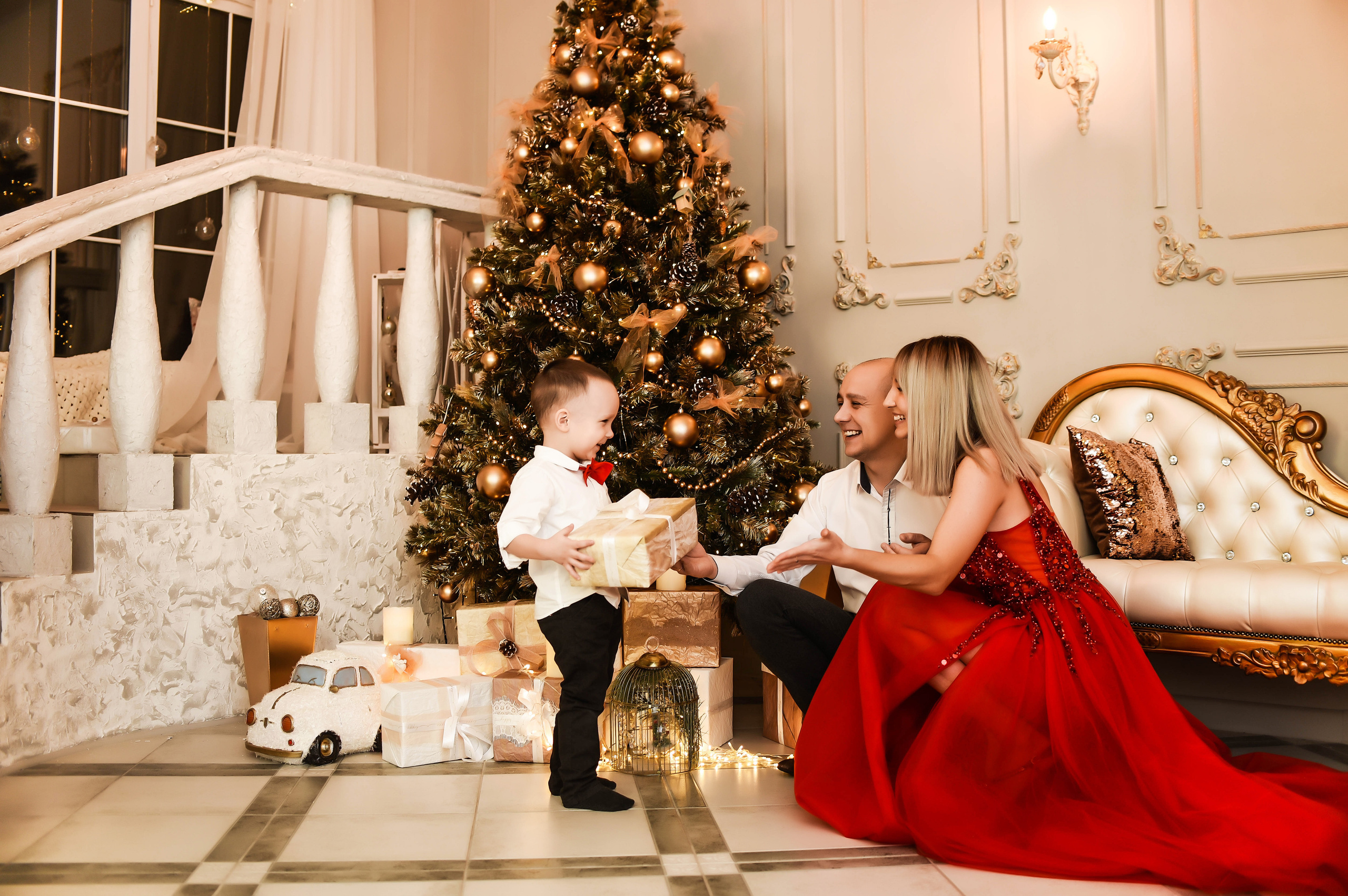 Студийные семейные, детские, индивидуальные фотосессии. Свадебный, семейный, детский, контент фотограф в Омске Максим Ильин