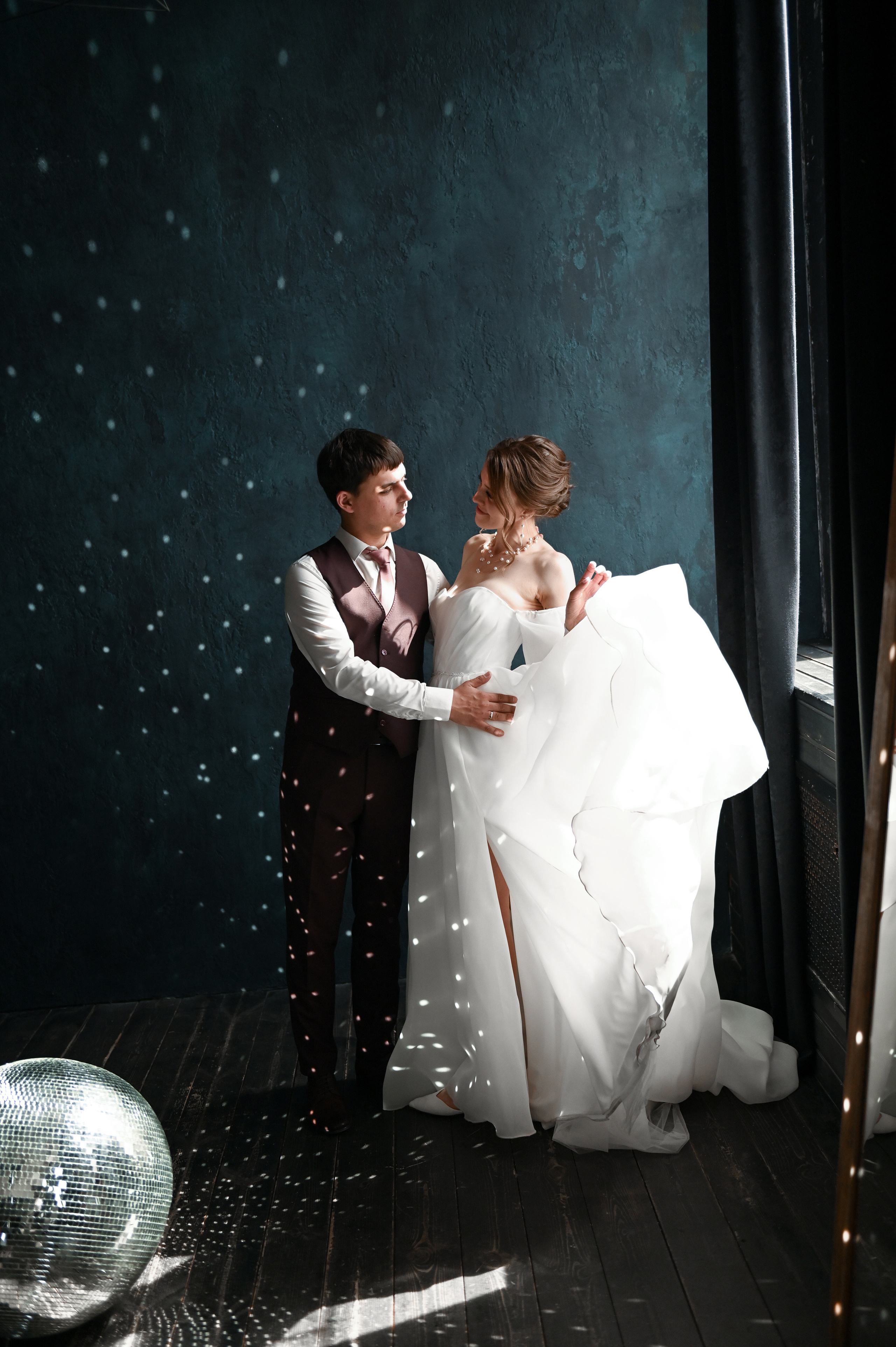 Игорь и Анастасия небольшая свадебная фотосессия. Свадебный, семейный, детский, контент фотограф в Омске Максим Ильин