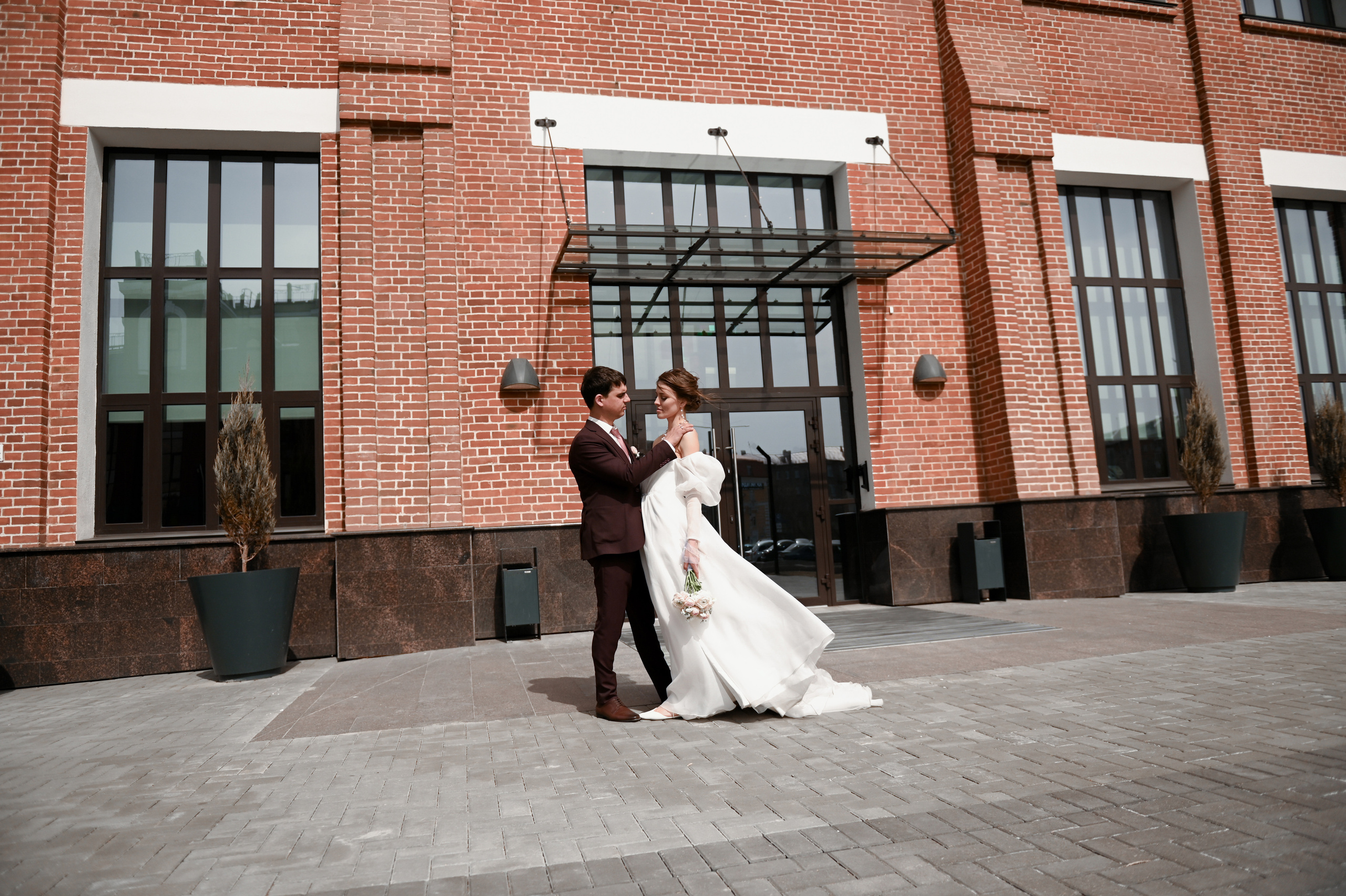 Игорь и Анастасия небольшая свадебная фотосессия. Свадебный, семейный, детский, контент фотограф в Омске Максим Ильин