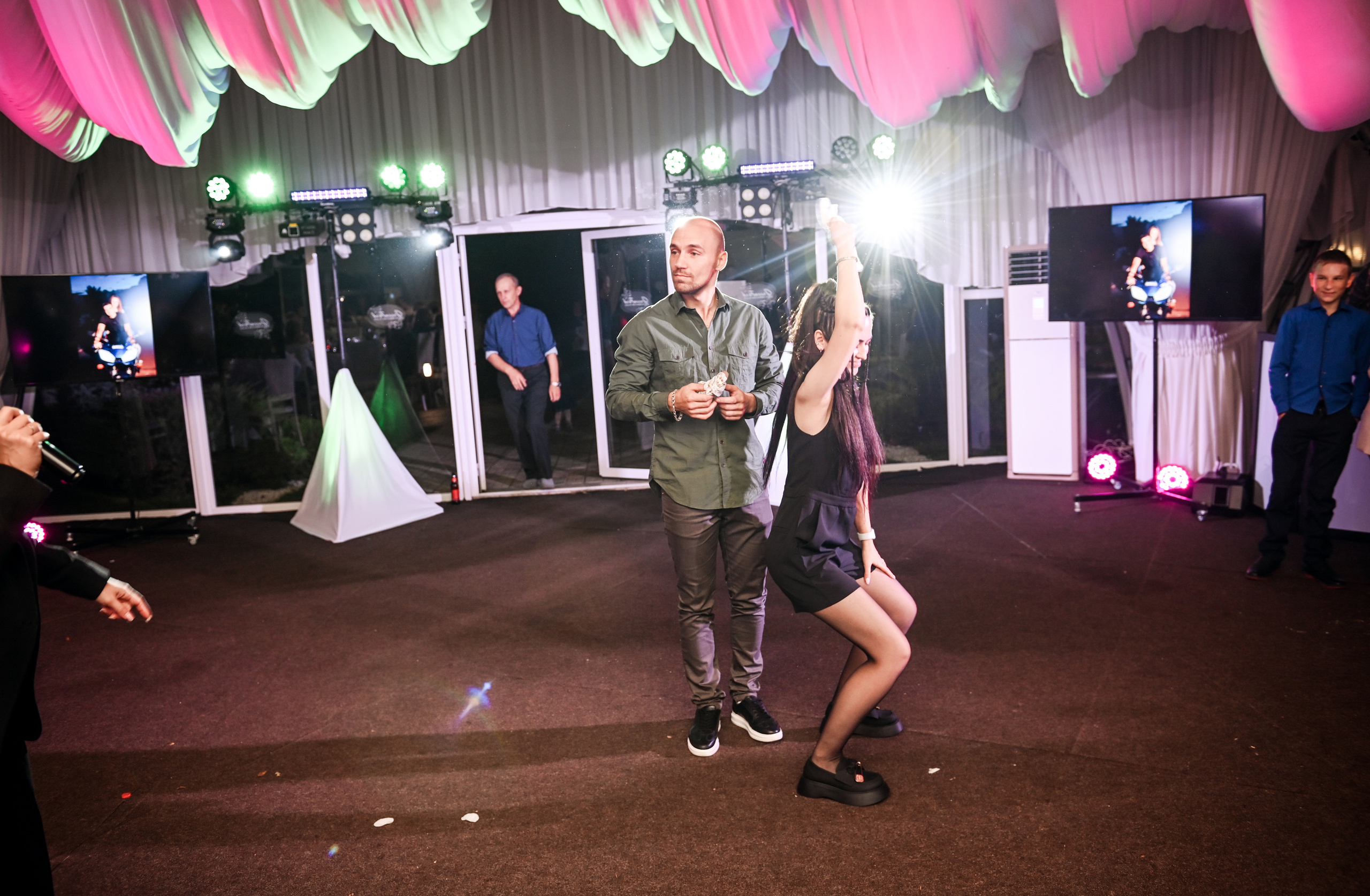 Евгений и Яна. Свадебный, семейный, детский, контент фотограф в Омске Максим Ильин