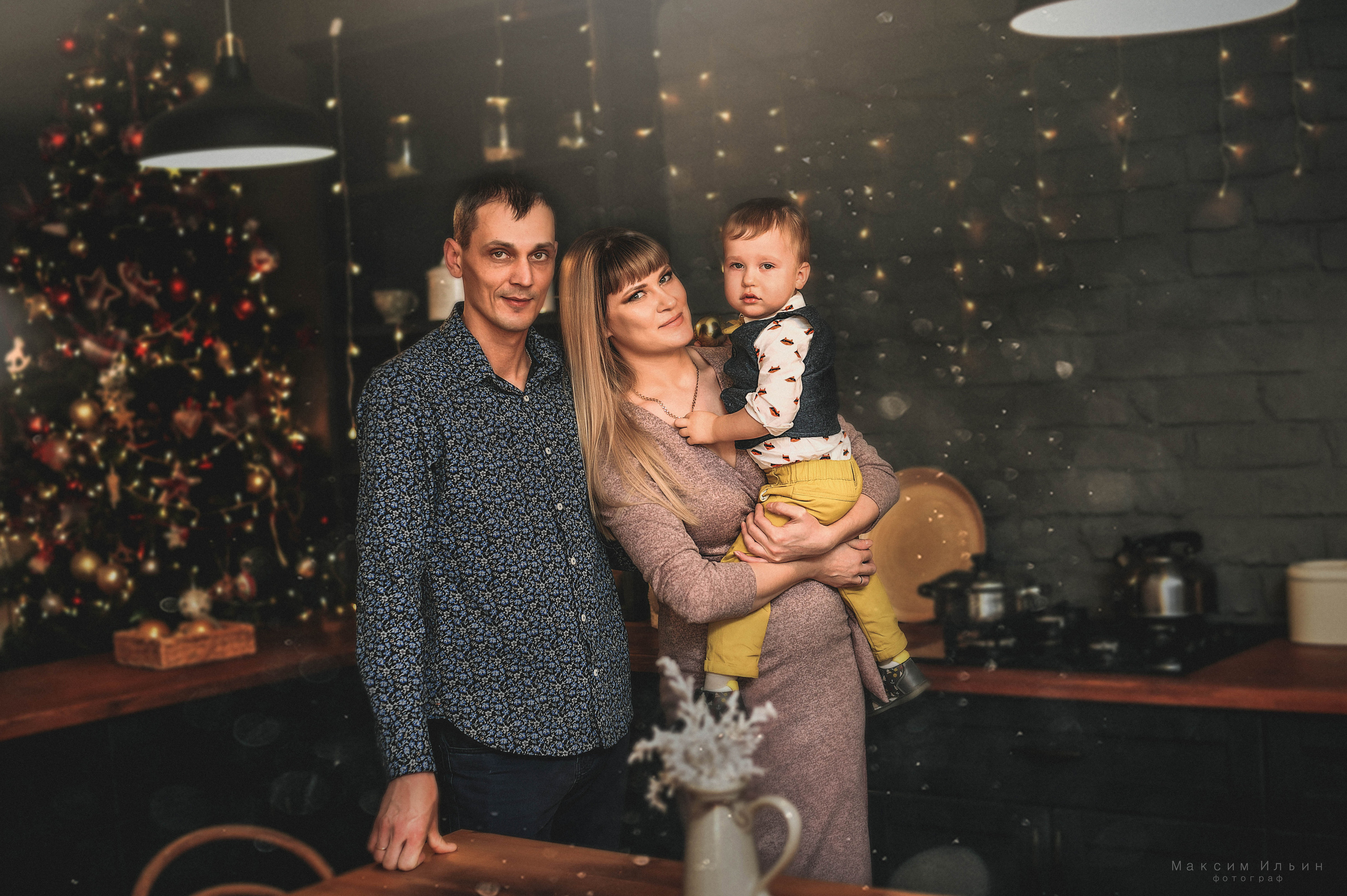 Студийные семейные, детские, индивидуальные фотосессии. Свадебный, семейный, детский, контент фотограф в Омске Максим Ильин