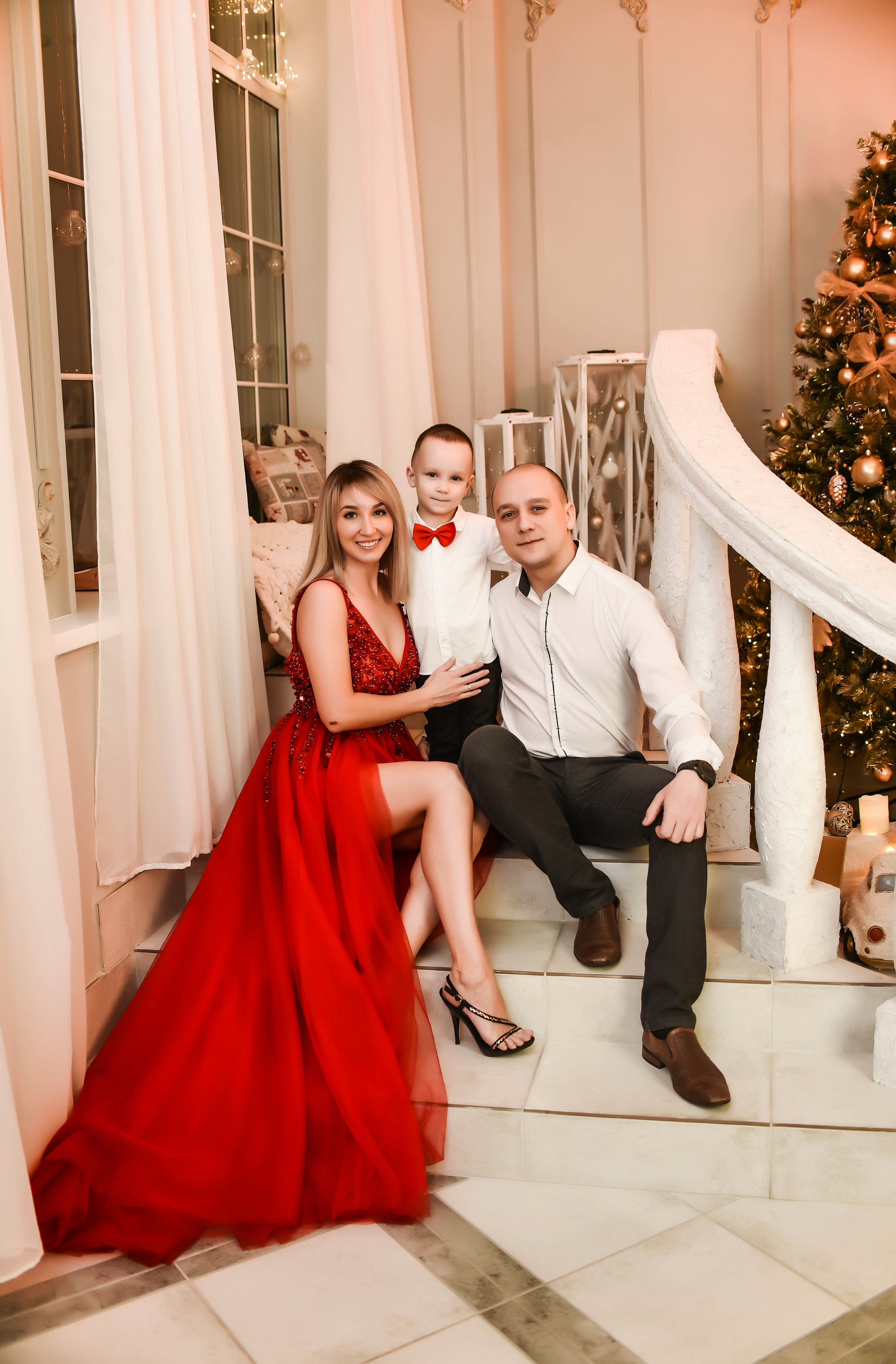 Студийные семейные, детские, индивидуальные фотосессии. Свадебный, семейный, детский, контент фотограф в Омске Максим Ильин