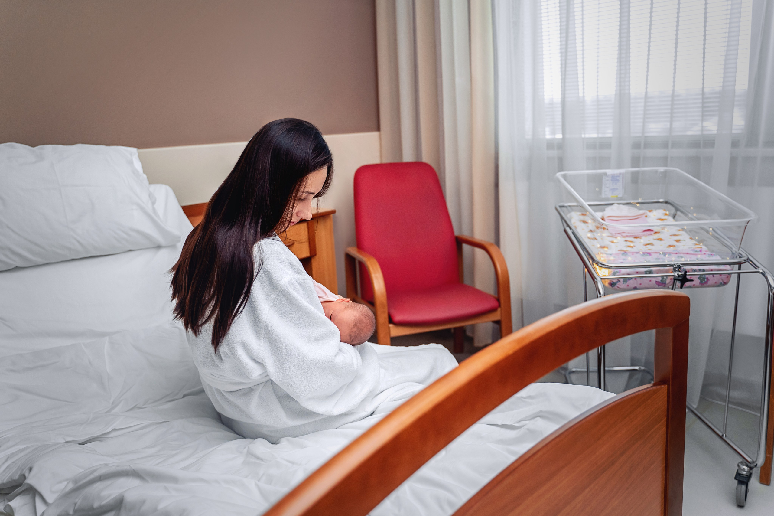 Выписка из роддома Лапино. Фотограф на выписку из роддома Москва. Фотограф \ Видеограф на Крещение, Венчание Москва| Семейные съемки