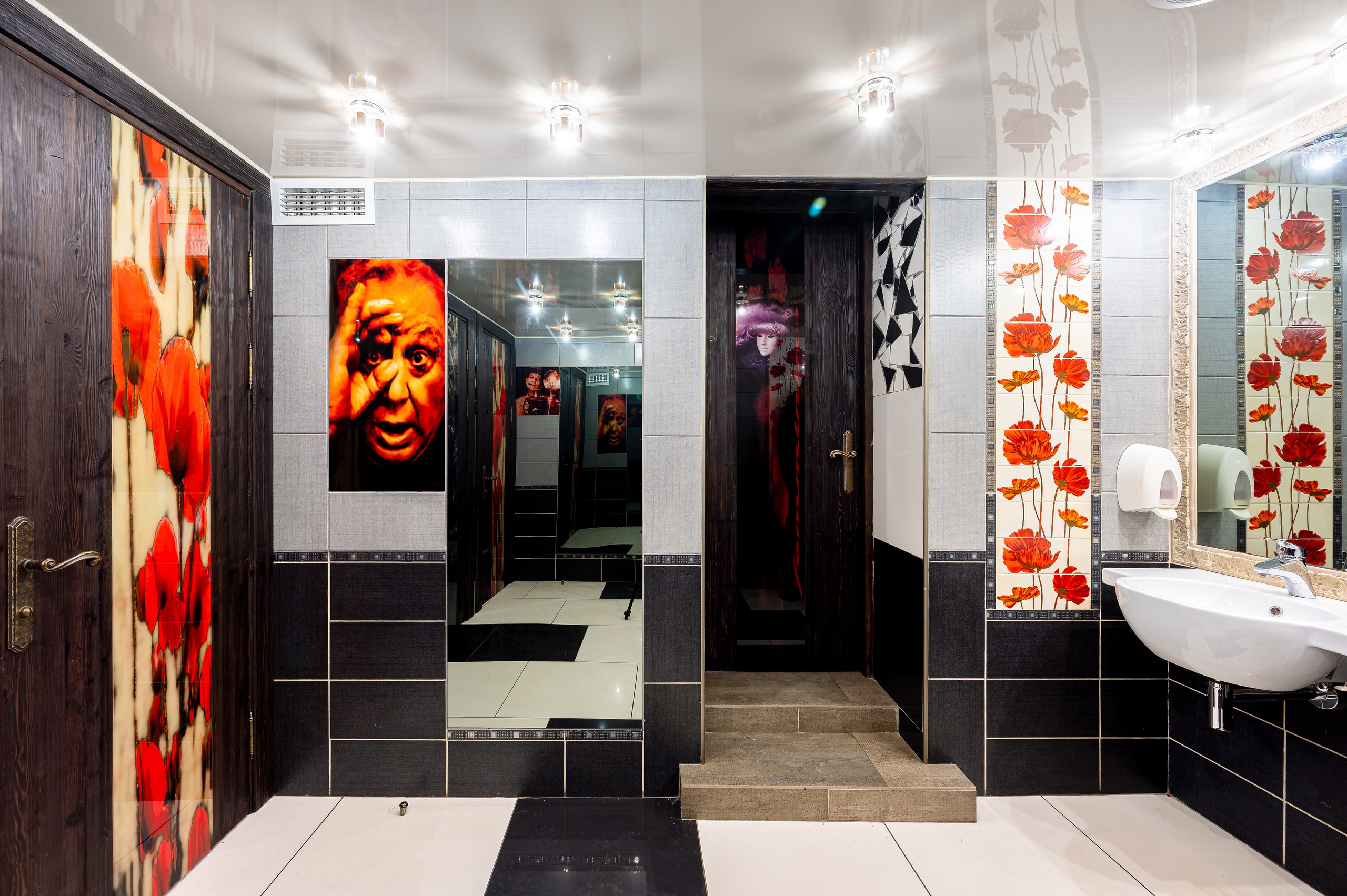 Ресторан на продажу. Интерьерный фотограф. Фото- видеосъемка недвижимости Санкт-Петербург