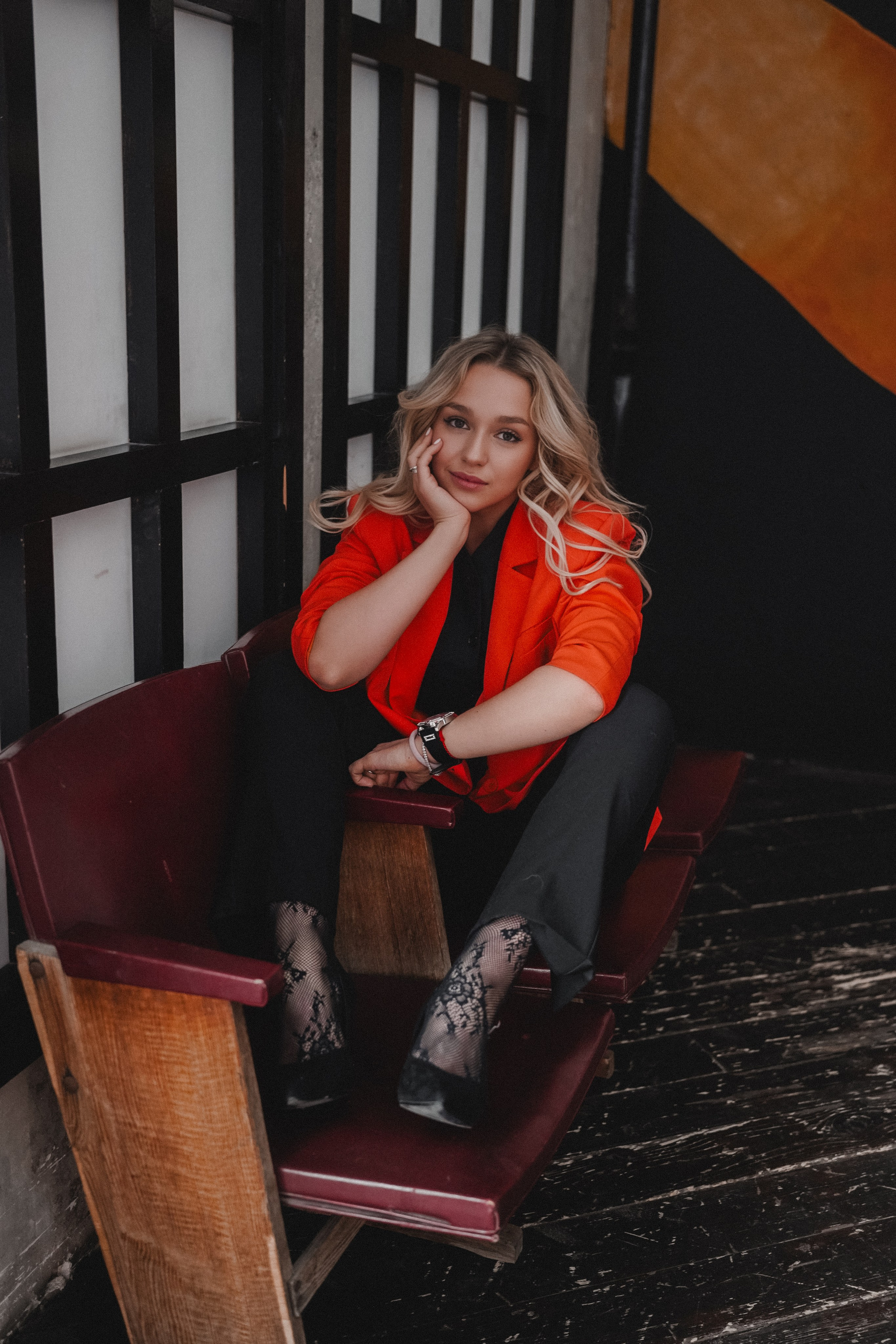 Индивидуальная фотосессия в студии. Фото и видео съемка