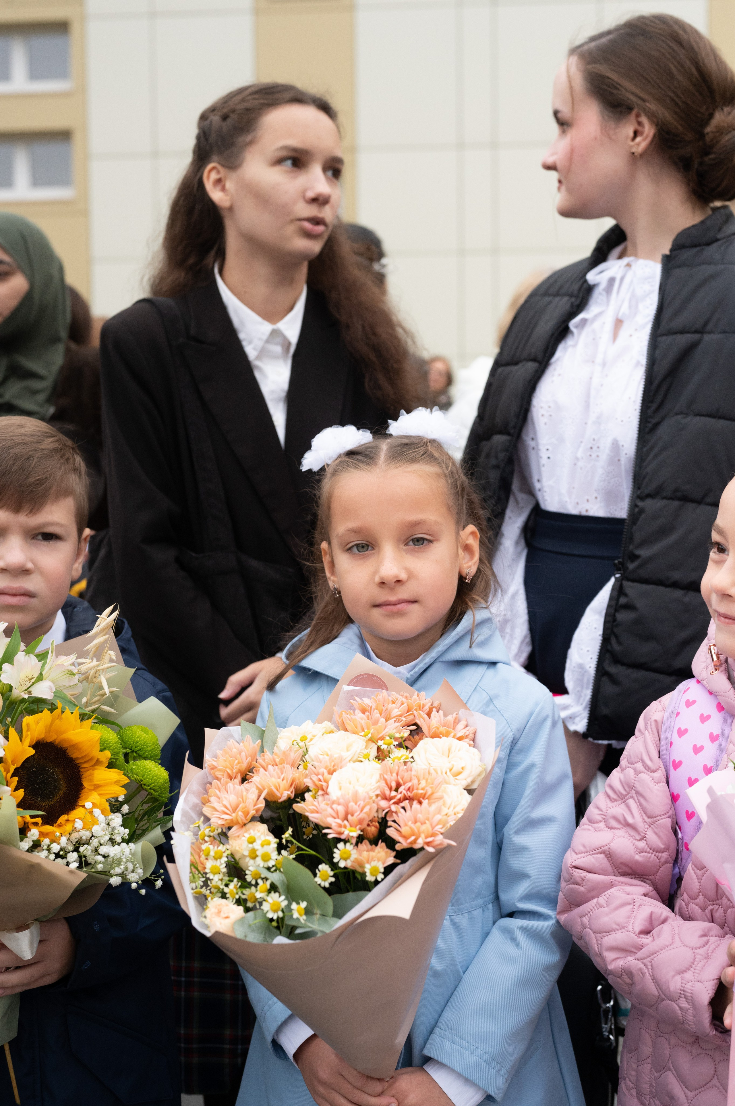 1 сентября 1 К 16 гимназия репортаж, линейка +в классе. Фотограф новорожденных, семейный детский в Тюмени Татьяна Морозова
