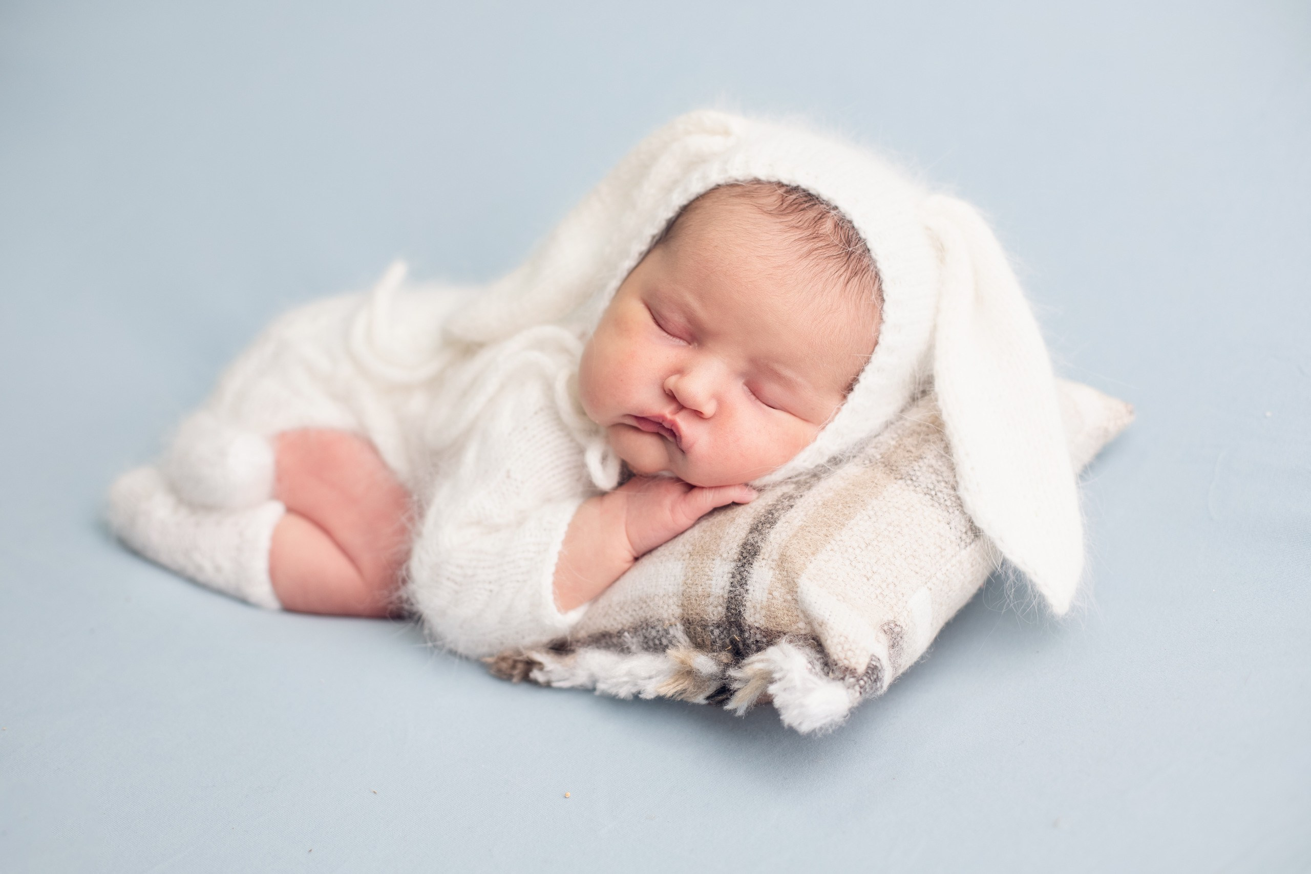 Василиса. Фотограф новорожденных в г. Россошь Виктория Нечепуренко