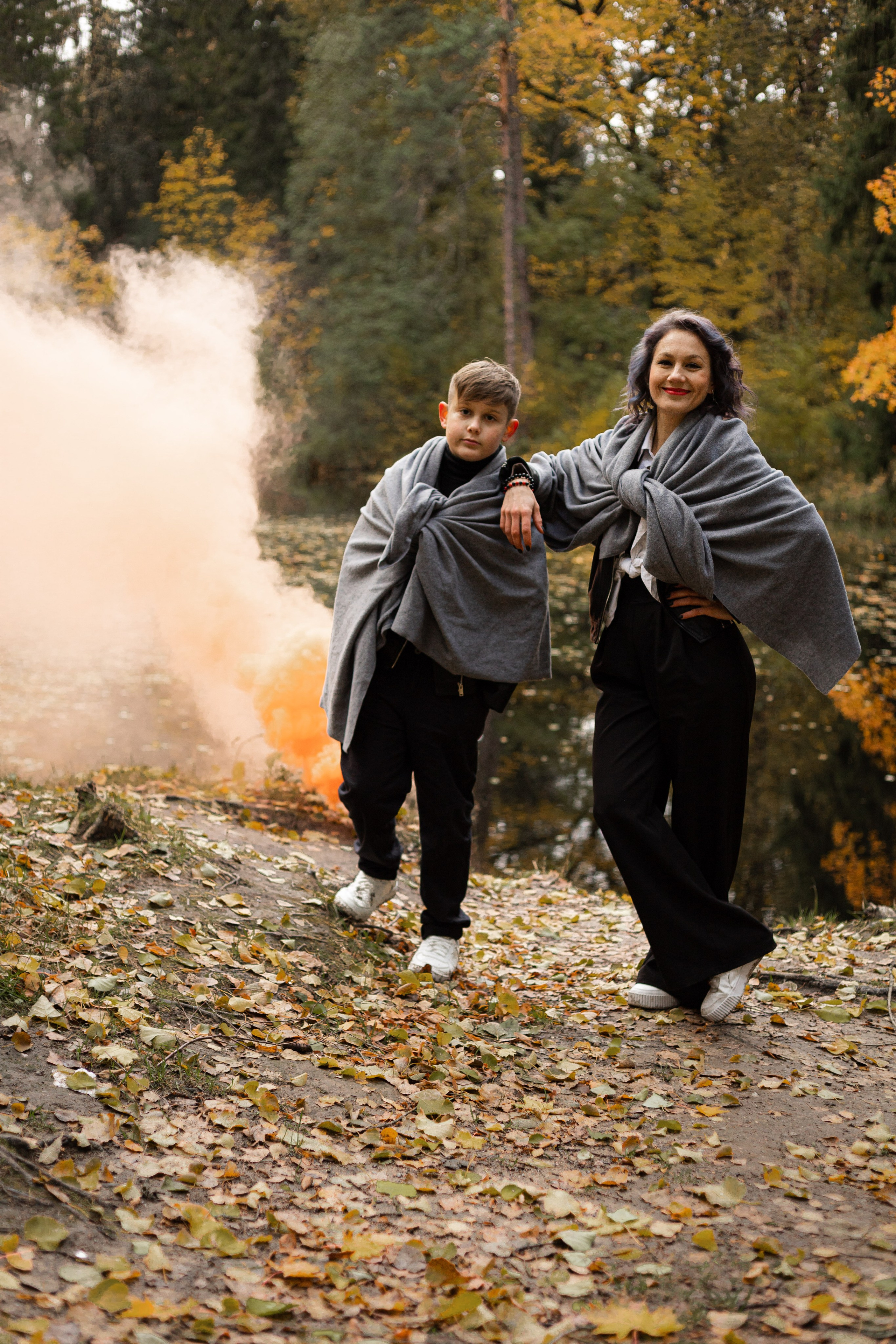 Катя и Вася. Фотосессия на Хэллоуин в парке. Семейный и детский фотограф в Санкт-Петербурге Павлова Елена
