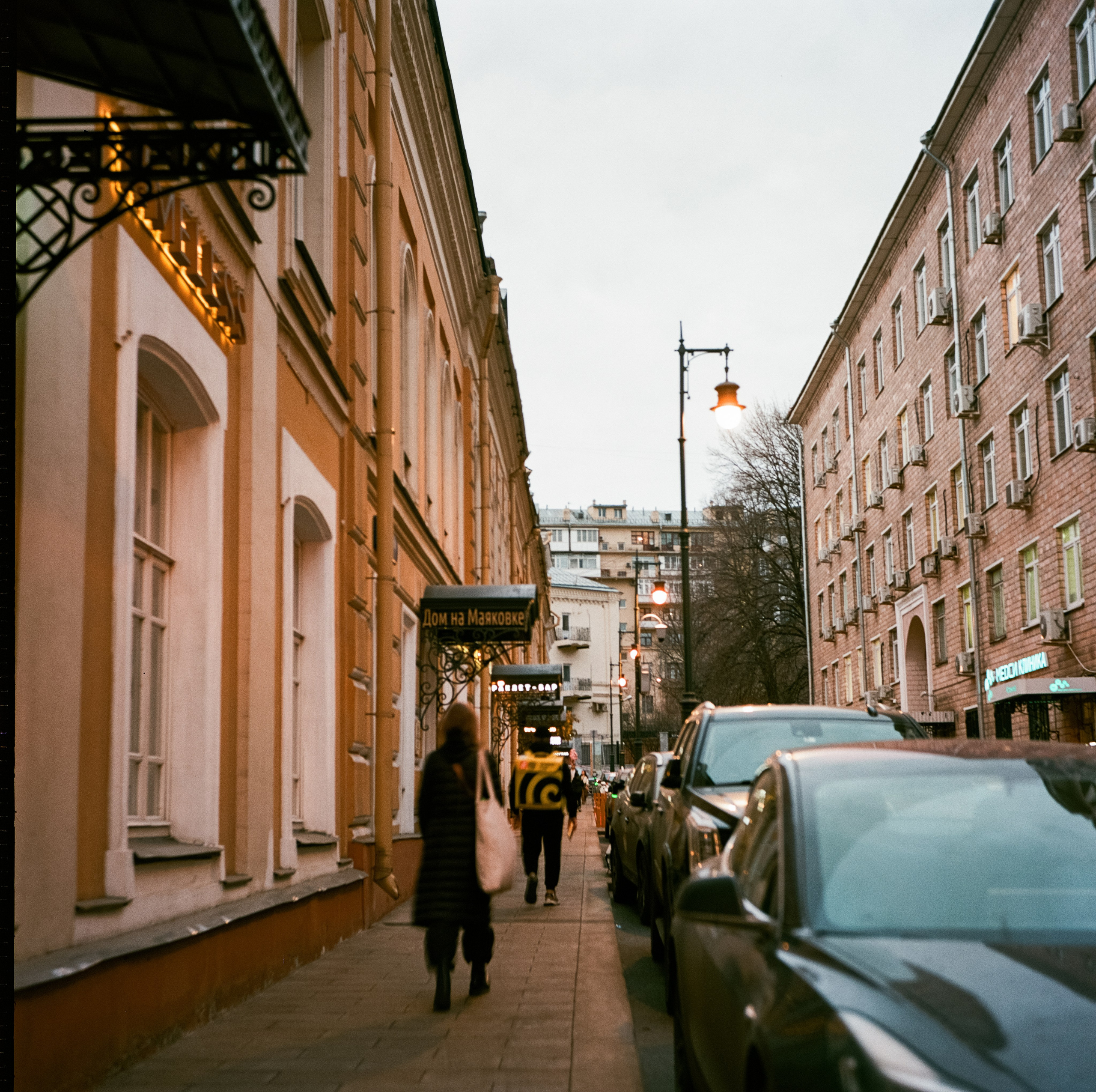 Koniflex / Kodak Aerocolor IV 125 / Благовещенский пер. / апрель 2024