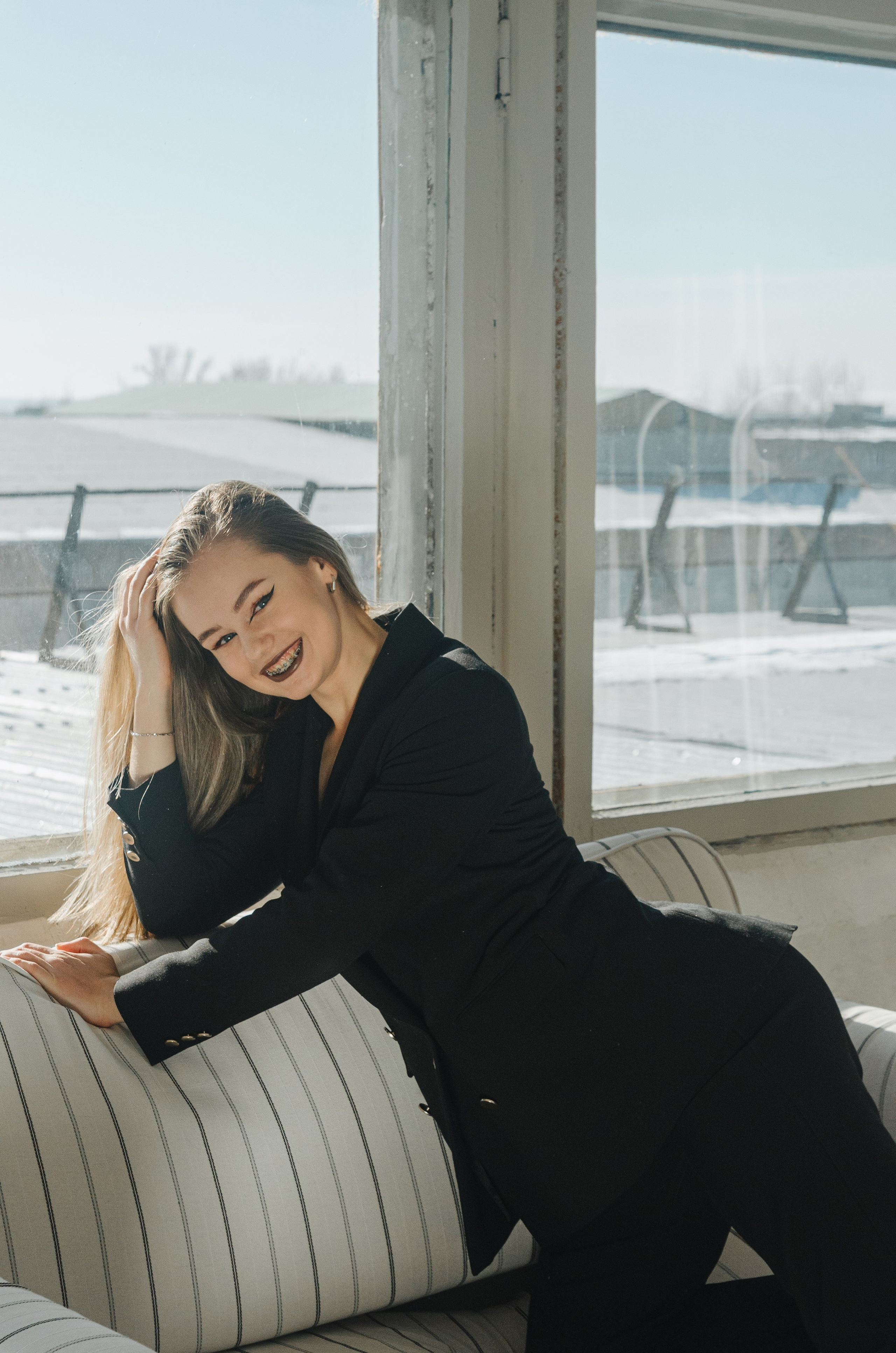 Женская фотосессия в стиле минимализм. Денисова Аля — фотограф для парных съемок и индивидуальных историй в Барнауле