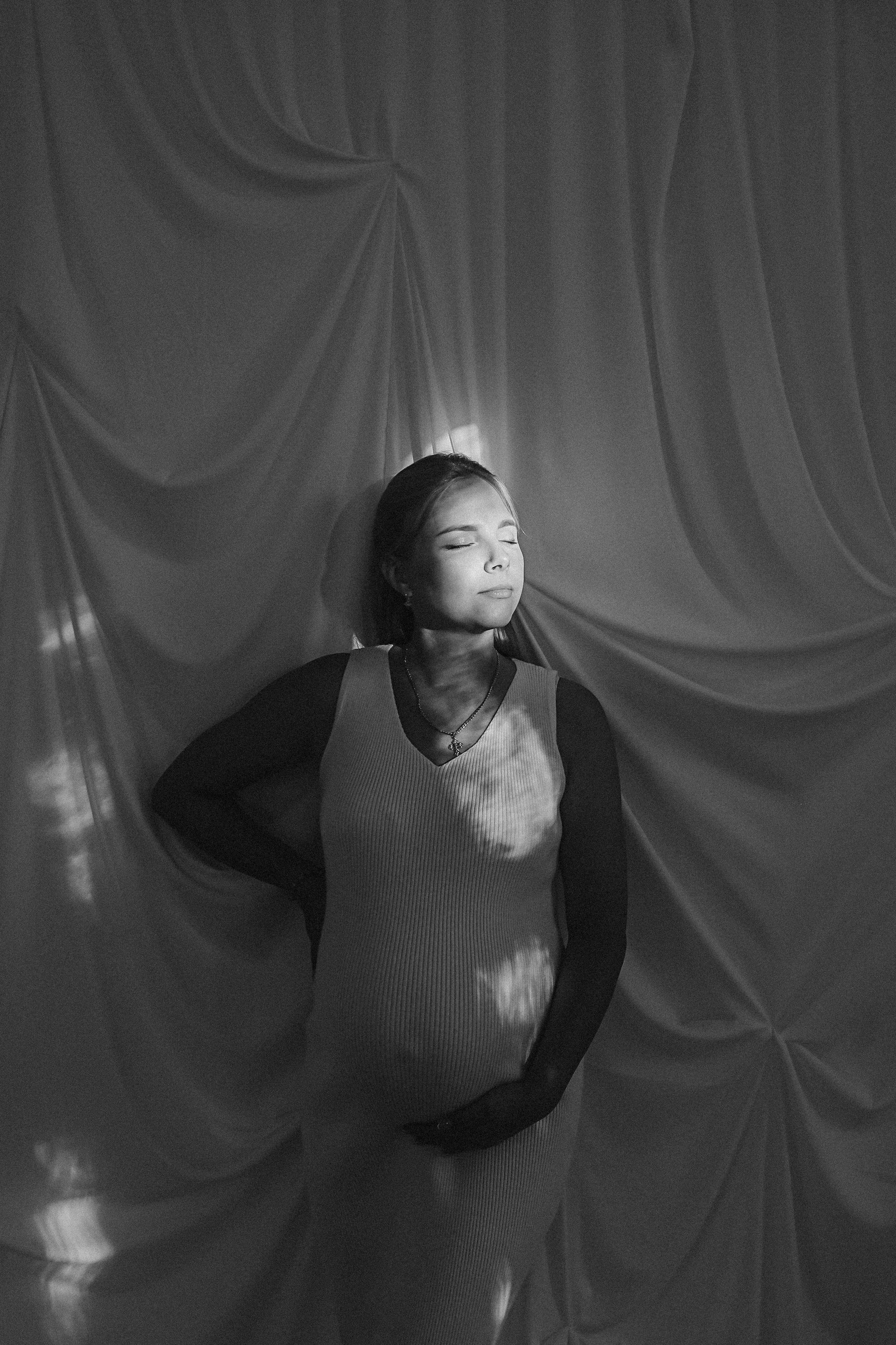 Квартира (беременность). Семейный фотограф Тюмень, фотограф на роды Салмина Мария