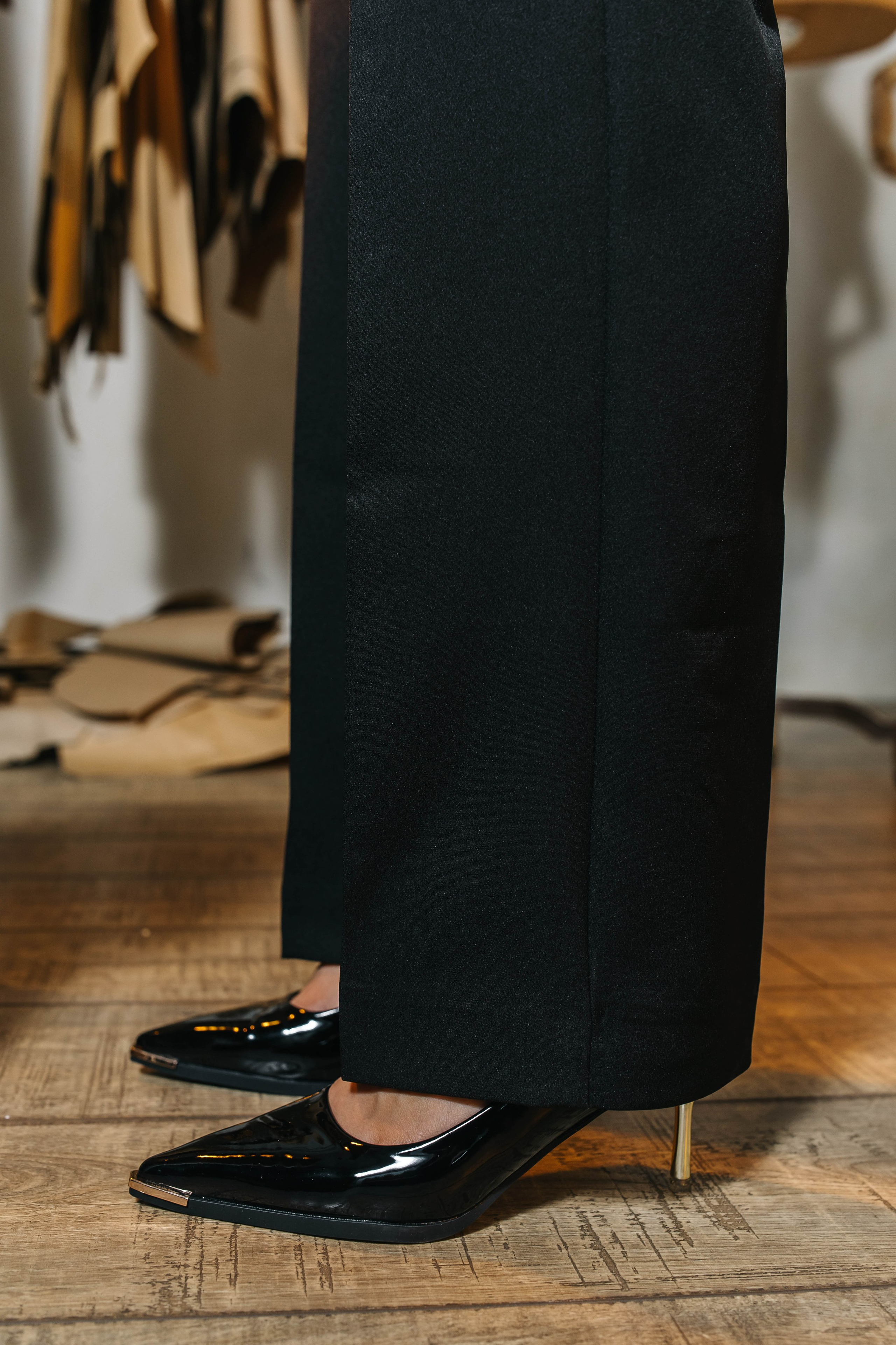 Реклама Брюк. Профессиональный фотограф