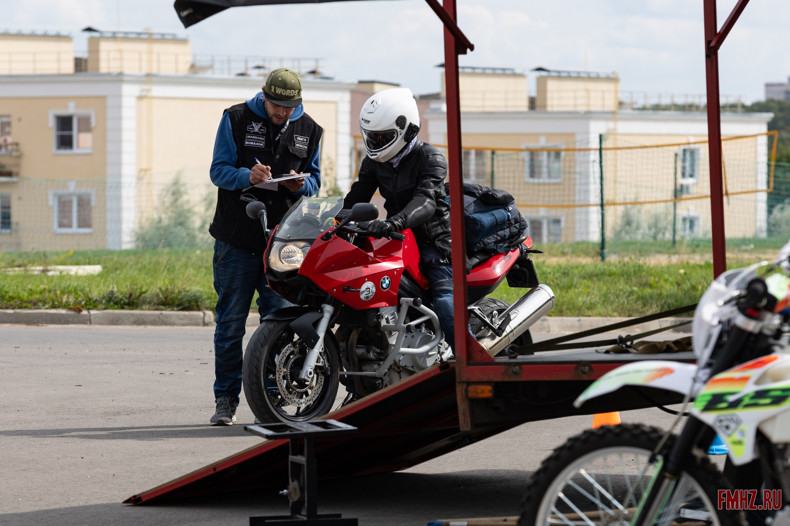 Мотоцунами. Фотограф Ольга Гирусова «Пантерочка» Москва