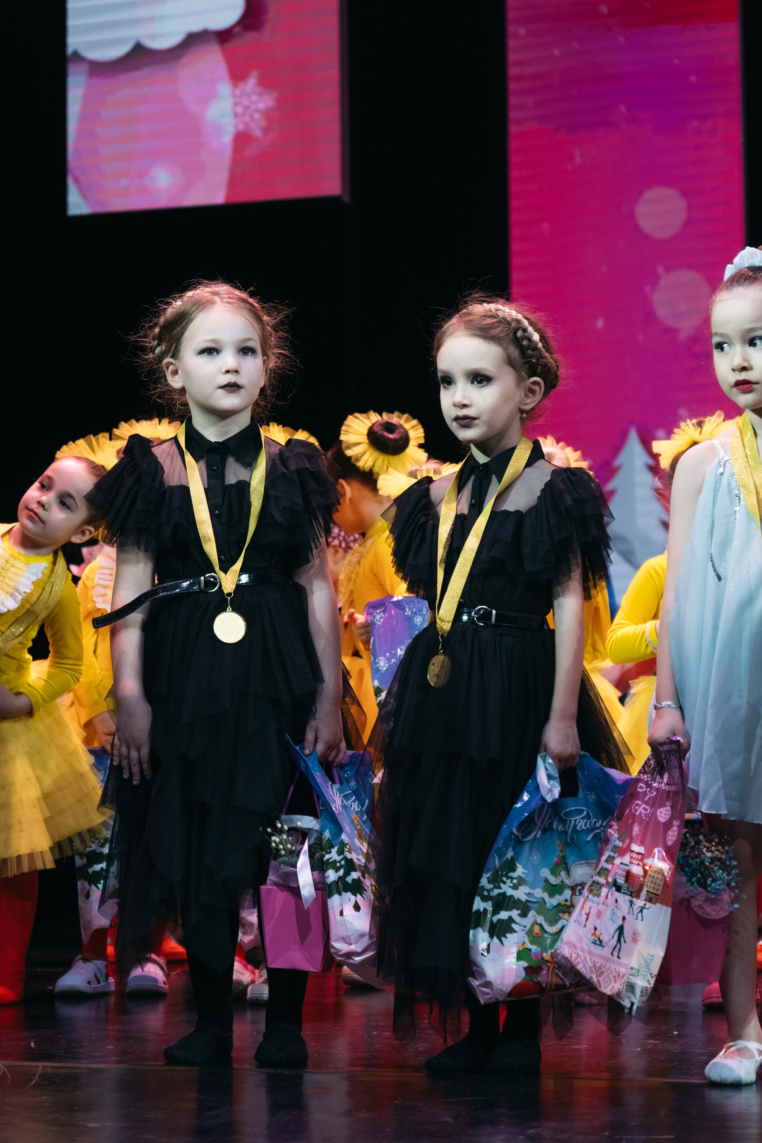 СурГУ 23.12.23. Репортажный и свадебный фотограф в Сургуте