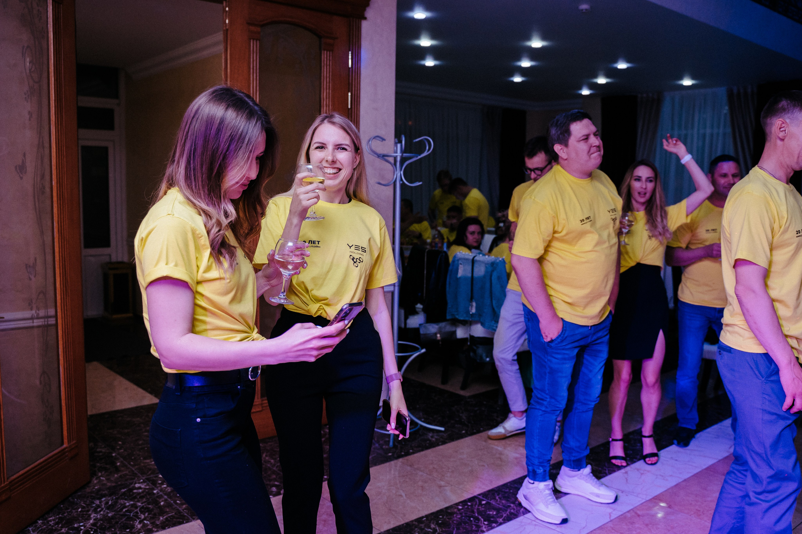 Yes Holding. Свадебный фотограф в Симферополе