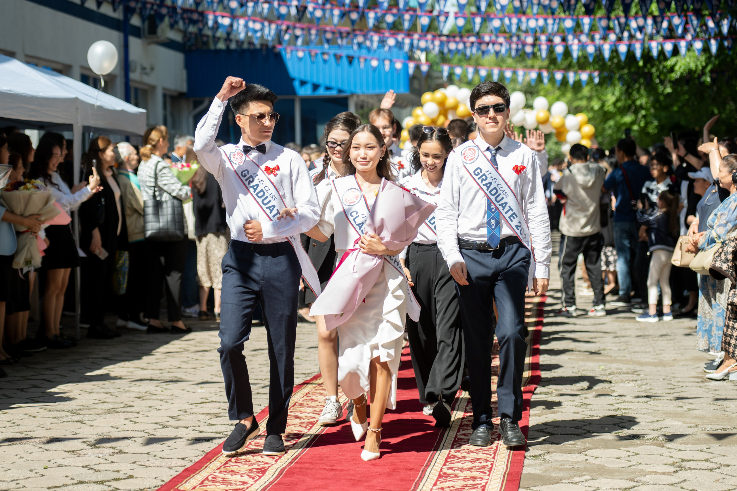 Вручениe | Линейка. Фото и видеосъемка в Алматы