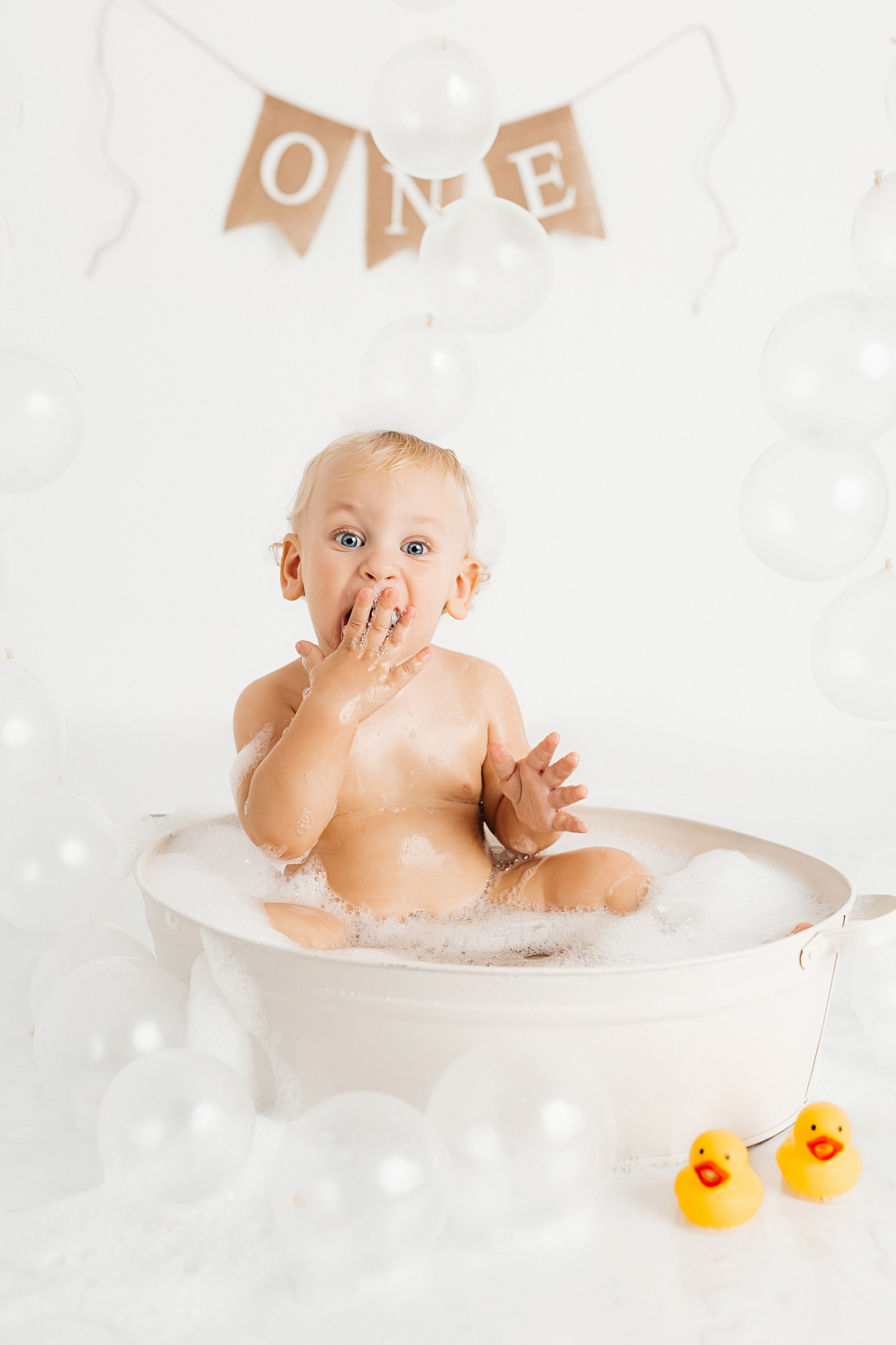 Ванночки годик. Профессиональная детская и семейная фотостудия в Краснодаре