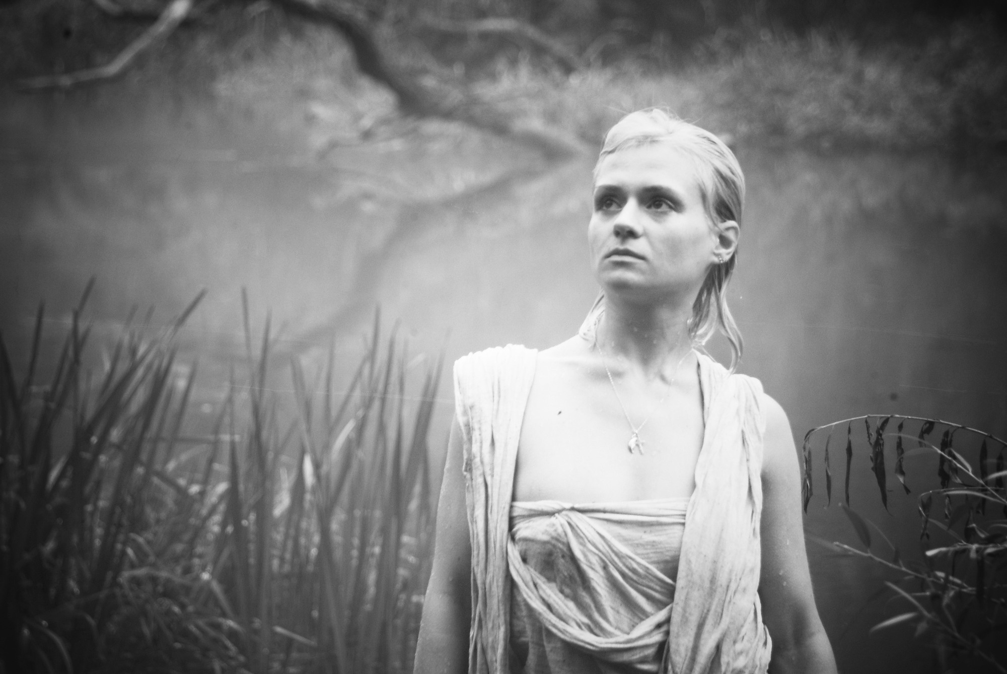 На реке, на Истре. Сплошной артхаус. Фотограф Москва и область