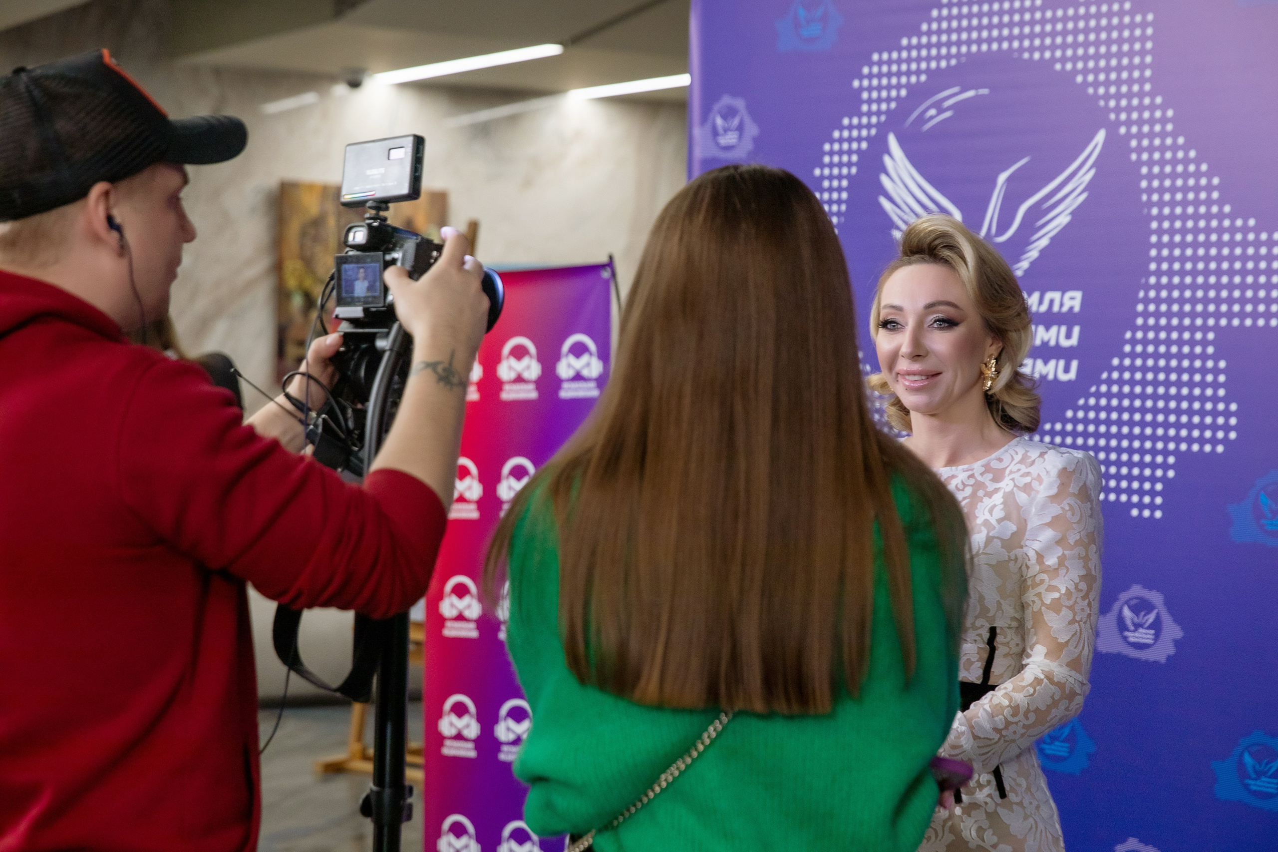 Земля под белыми крыльями. Москва. Жанна Бакунович, ваш профессиональный фотограф в Минске