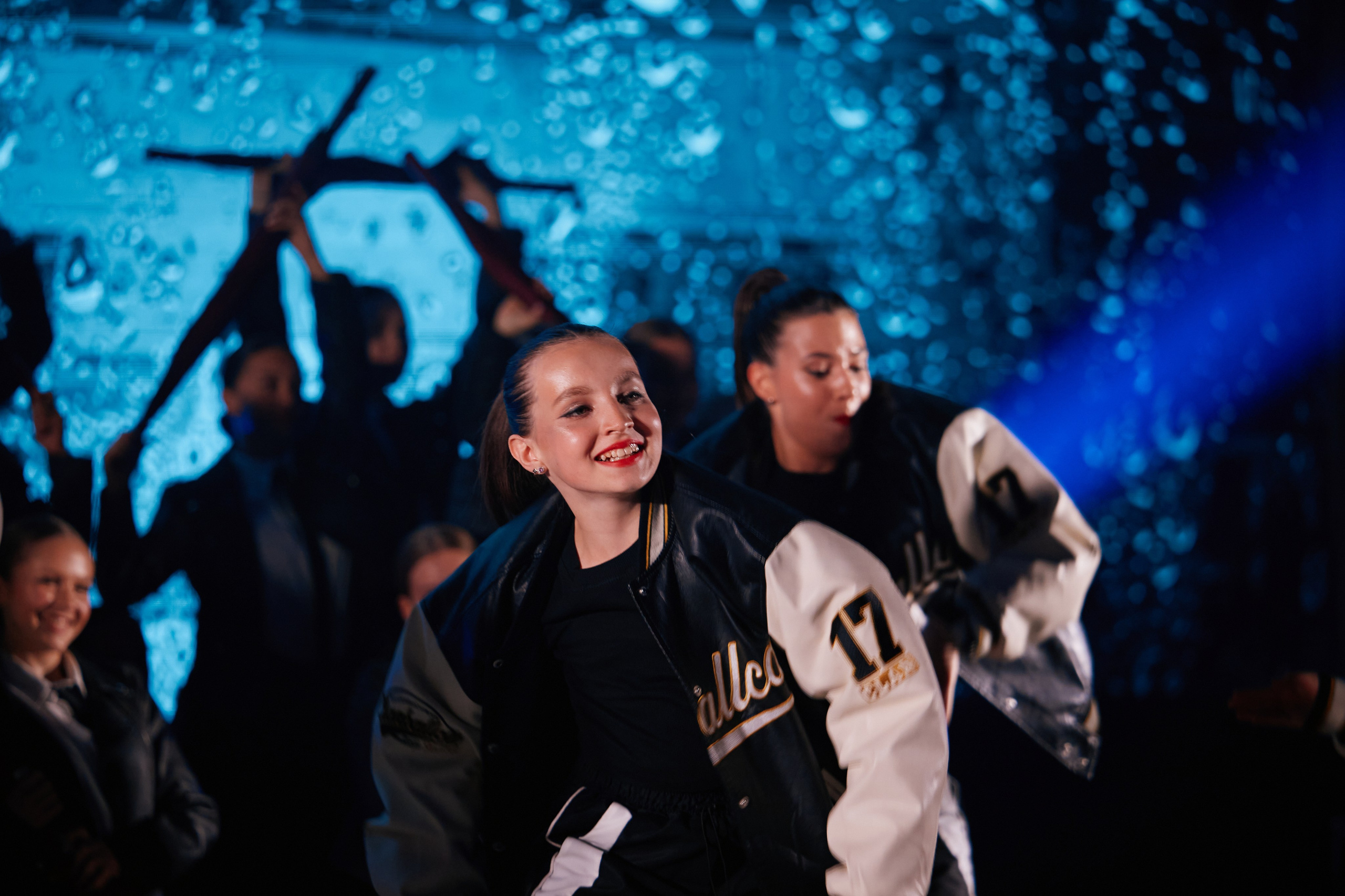 VIVA GLAM Отчетный концерт. Фотограф и видеограф в Кургане Леонид Корнильев