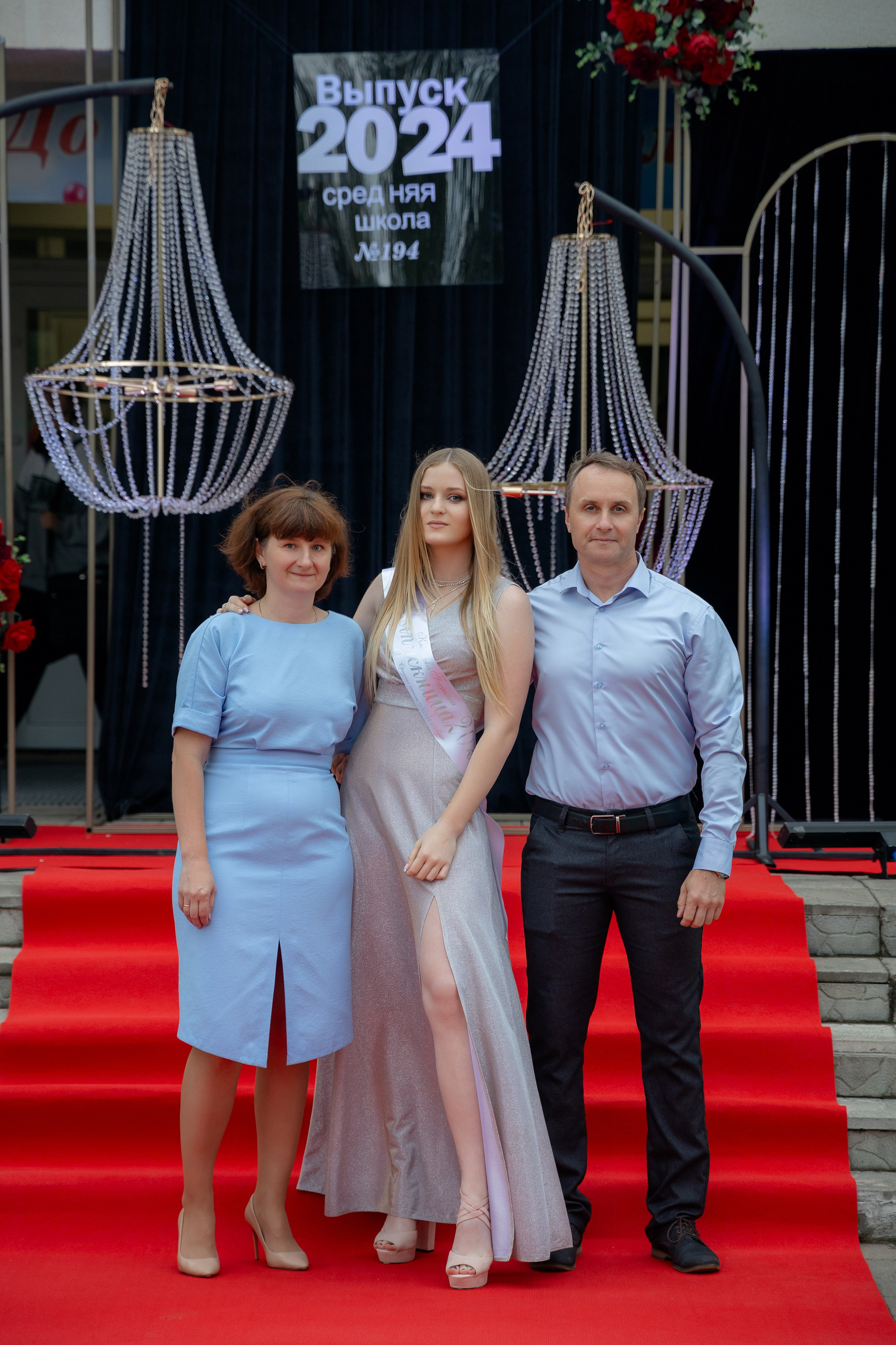 Школьный выпускной 2024 год в Соколе (Минск). Свадебный фотограф в Минске/Беларуси Сергей Спиридонов
