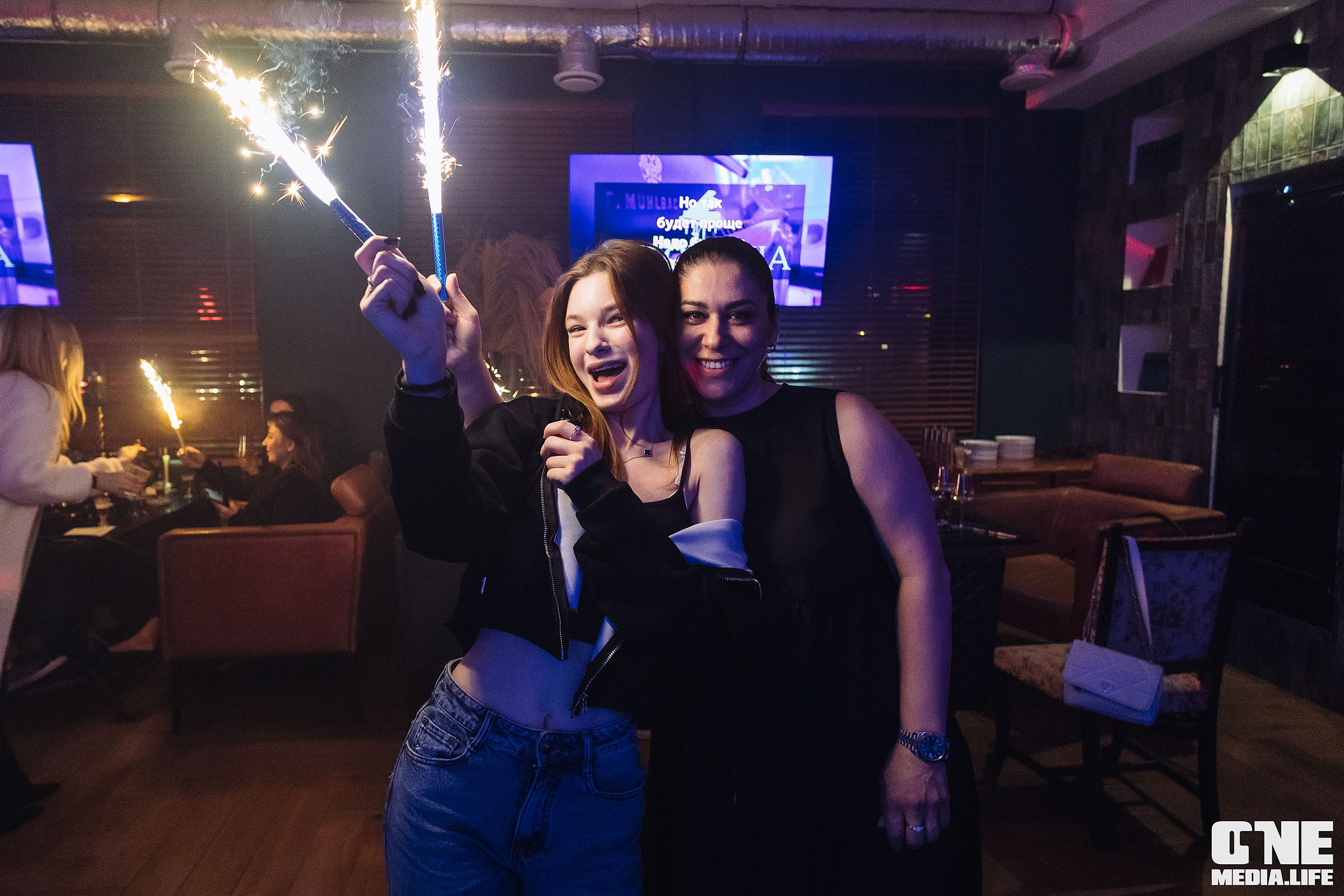 Фоторепортаж из караоке-клуба Белгравия. One Media Life: фоторепортажи, фотоотчеты с мероприятий и заведений
