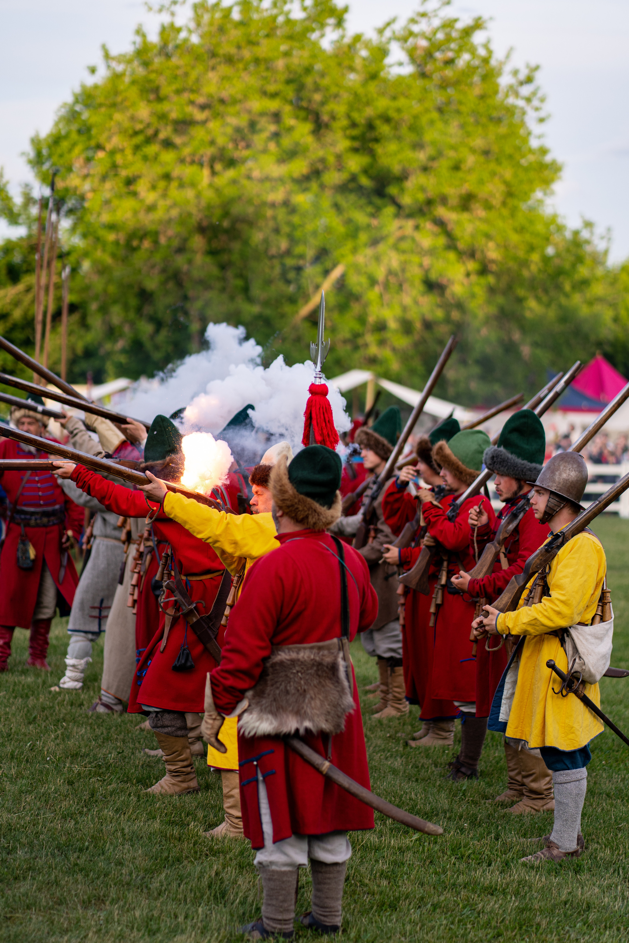 Фотографии фестиваль «Времена и эпохи» 10 июня 2023. Музей-заповедник «Коломенское», фотограф Ксения Насокина. Древняя Русь, Российская Империя, история, исторический фестиваль, реконструкторы, историческая реконструкция, 1654-1667 гг. Русско-польская война, XVII век, Запорожская Сечь, Речь Посполитая, быт царской России, стрелецкий полк, крылатые гусары, пикинёры, реконструкция сражения.