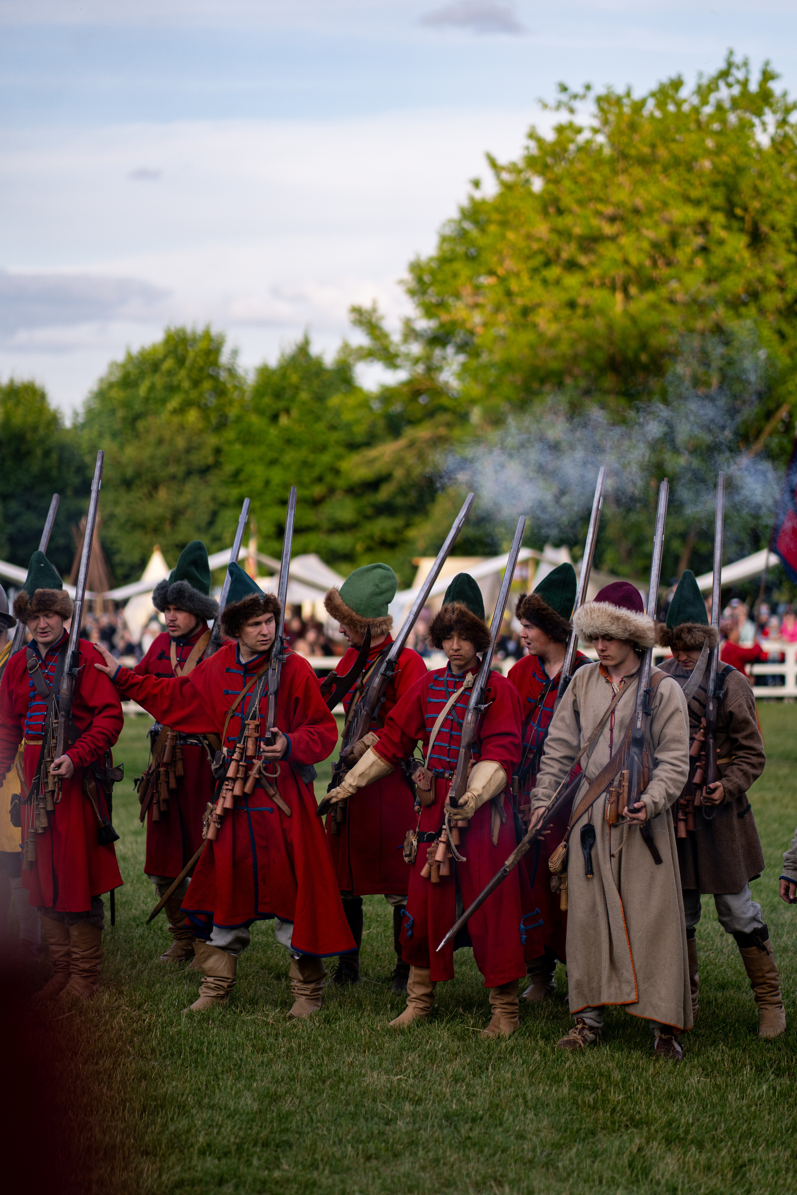 Фотографии фестиваль «Времена и эпохи» 10 июня 2023. Музей-заповедник «Коломенское», фотограф Ксения Насокина. Древняя Русь, Российская Империя, история, исторический фестиваль, реконструкторы, историческая реконструкция, 1654-1667 гг. Русско-польская война, XVII век, Запорожская Сечь, Речь Посполитая, быт царской России, стрелецкий полк, крылатые гусары, пикинёры, реконструкция сражения.