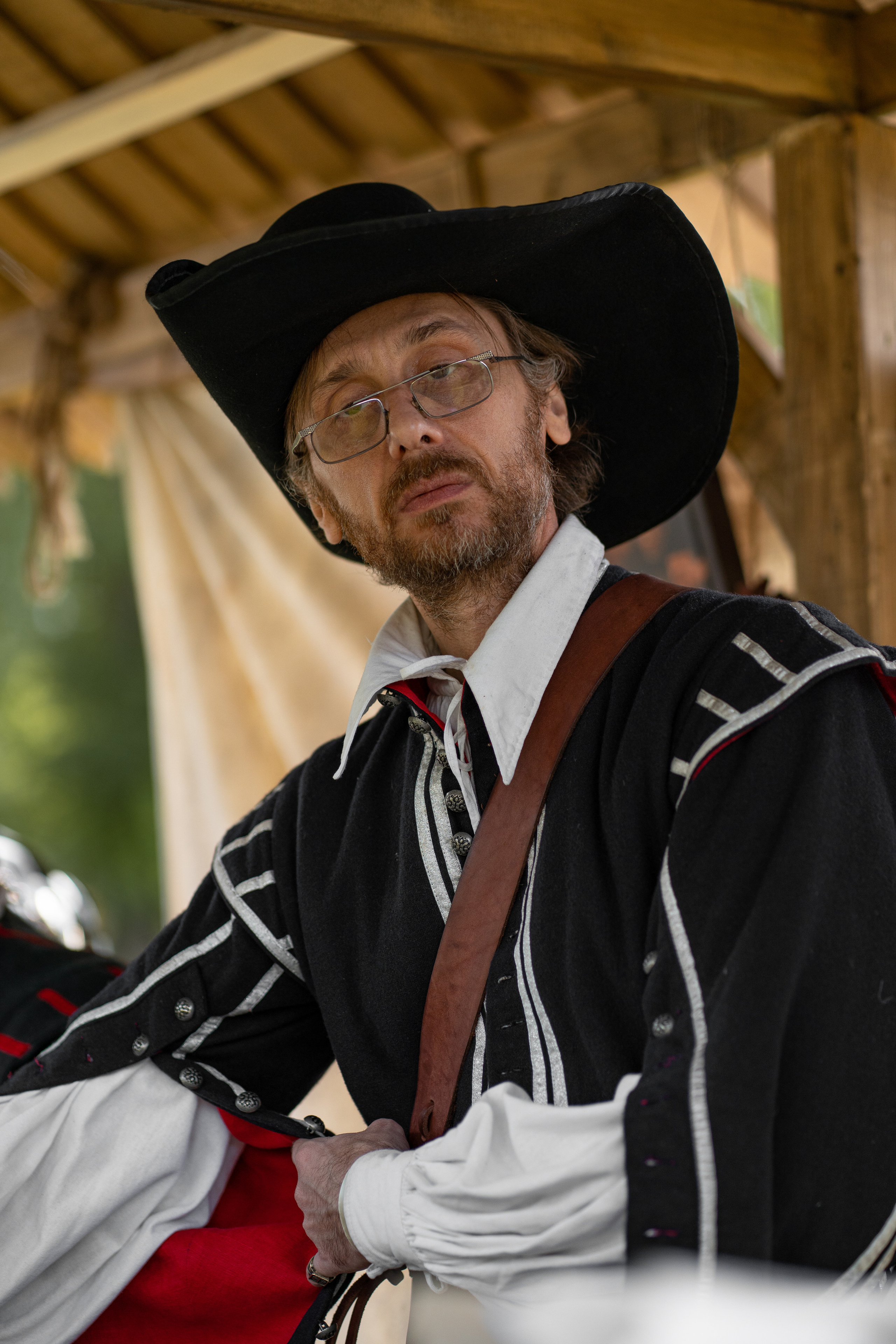 Фотографии фестиваль «Времена и эпохи» 10 июня 2023. Музей-заповедник «Коломенское», фотограф Ксения Насокина. Древняя Русь, Российская Империя, история, исторический фестиваль, реконструкторы, историческая реконструкция, 1654-1667 гг. Русско-польская война, XVII век, Запорожская Сечь, Речь Посполитая, быт царской России, стрелецкий полк, крылатые гусары, пикинёры, реконструкция сражения.