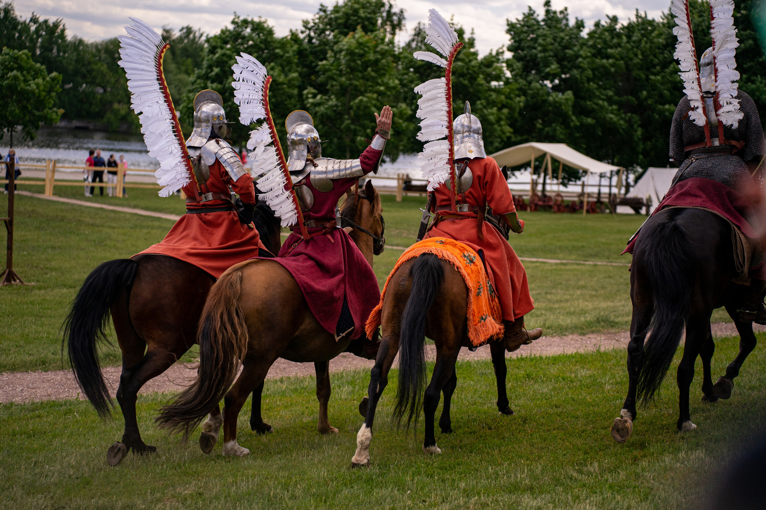 Фотографии фестиваль «Времена и эпохи» 10 июня 2023. Музей-заповедник «Коломенское», фотограф Ксения Насокина. Древняя Русь, Российская Империя, история, исторический фестиваль, реконструкторы, историческая реконструкция, 1654-1667 гг. Русско-польская война, XVII век, Запорожская Сечь, Речь Посполитая, быт царской России, стрелецкий полк, крылатые гусары, пикинёры, реконструкция сражения.